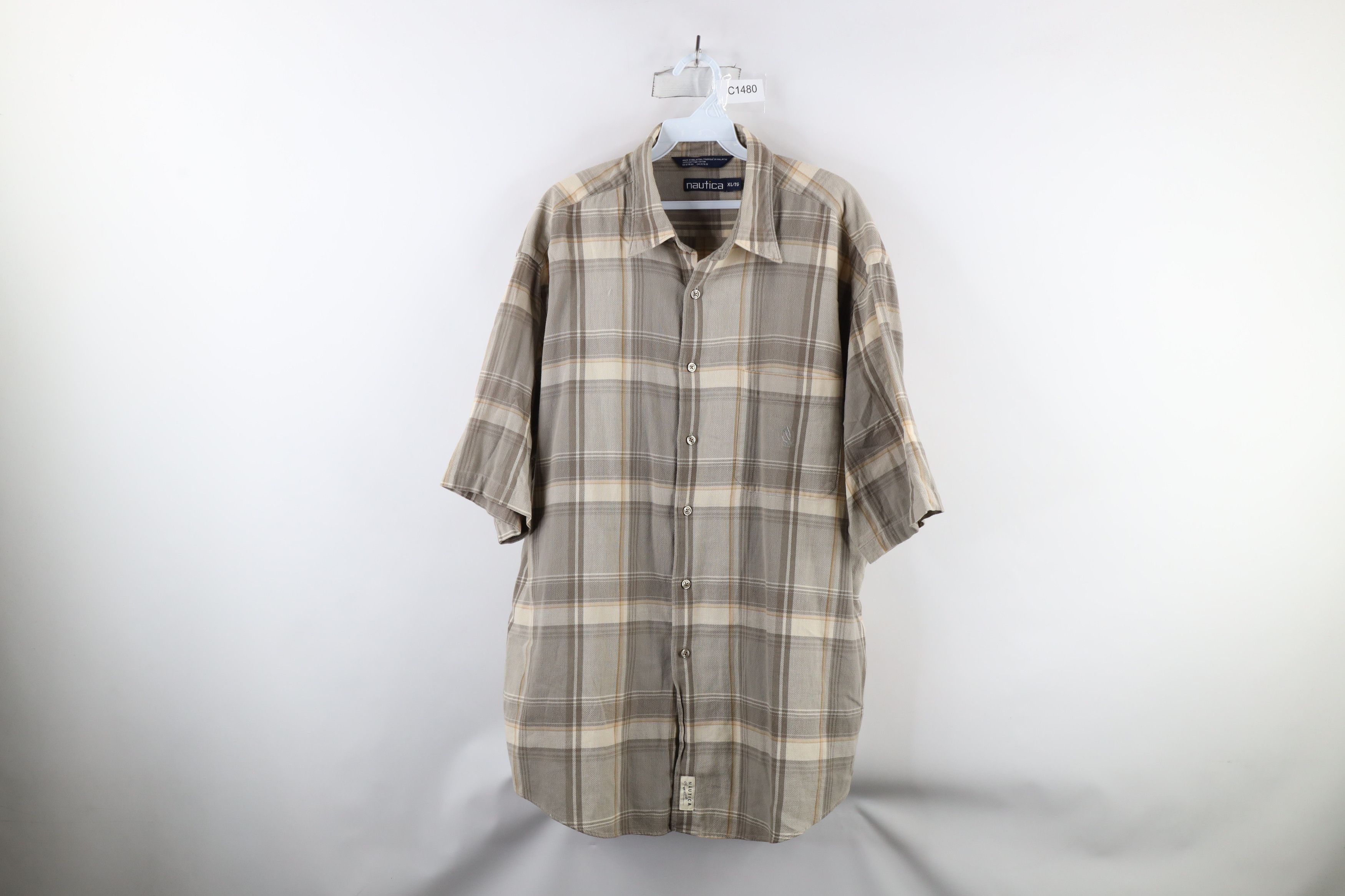 Nautica × Vintage Vintage 90s Nautica Fit Short Sleeve Collared Button Shirt Size US XL / EU 56 / 4 - 1 Thumbnail