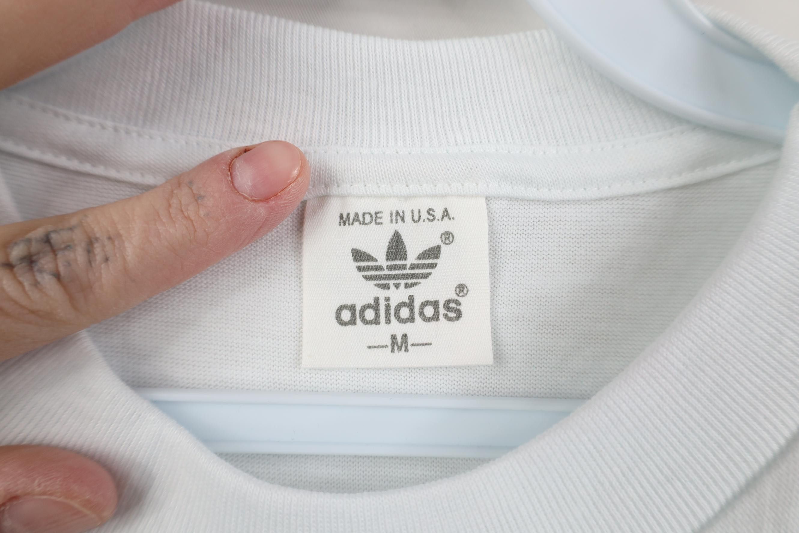 Adidas Deadstock Vintage 80s Adidas Olympics Gold Trefoil T-Shirt Size US M / EU 48-50 / 2 - 9 Thumbnail