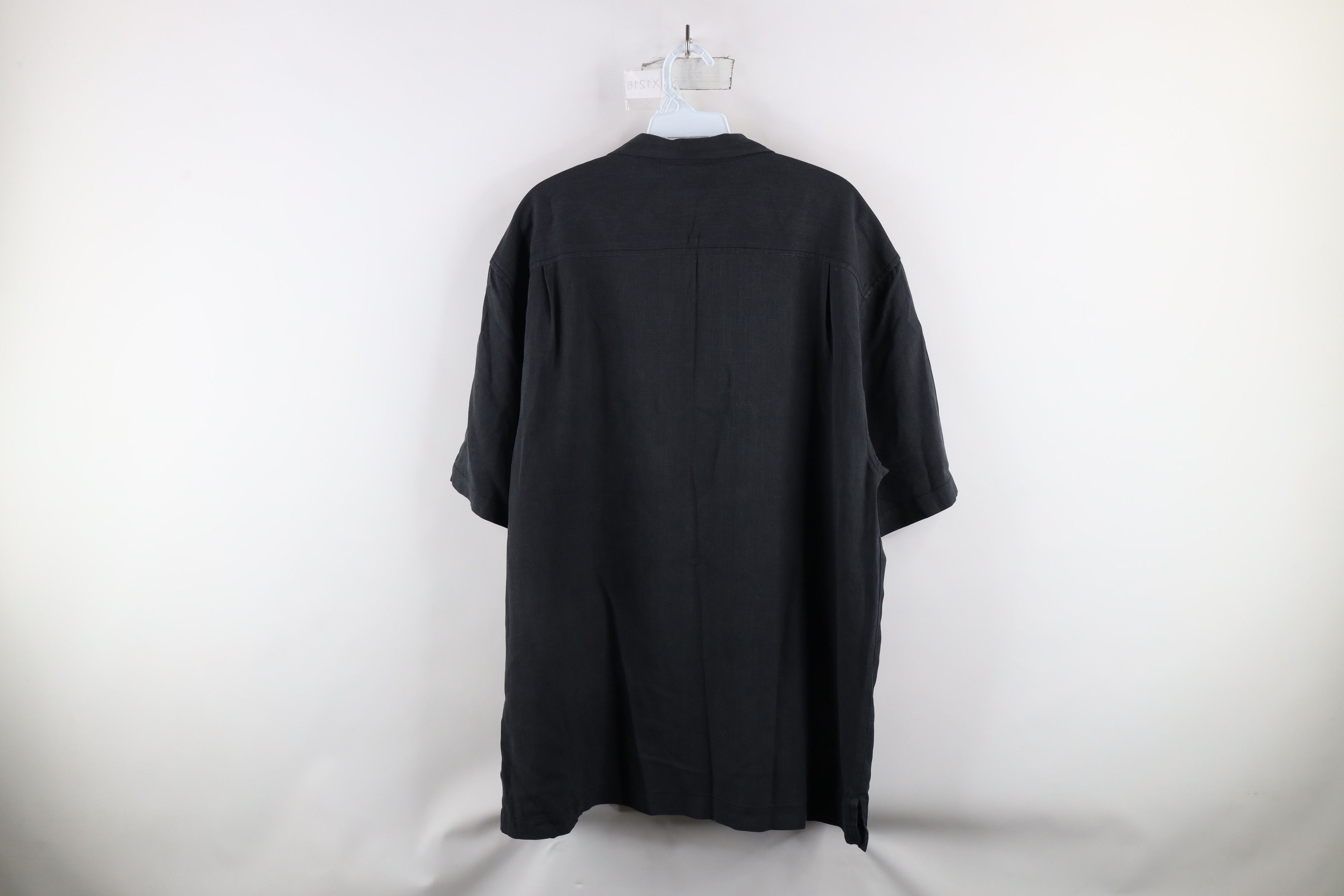 Tommy Bahama × Vintage Vintage Tommy Bahama Silk Blend Looped Collar Button Shirt Size US L / EU 52-54 / 3 - 15 Thumbnail
