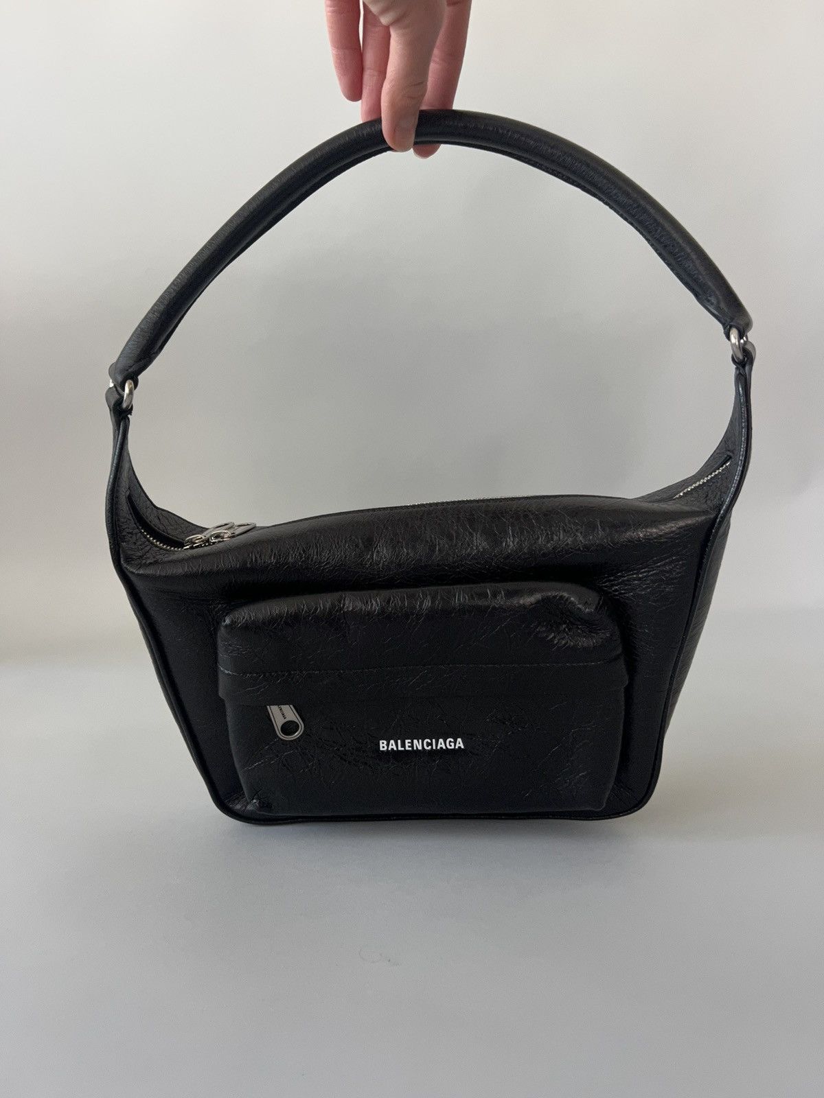 Balenciaga Balenciaga Raver Medium Creased-Leather Shoulder Bag Size ONE SIZE - 9 Thumbnail
