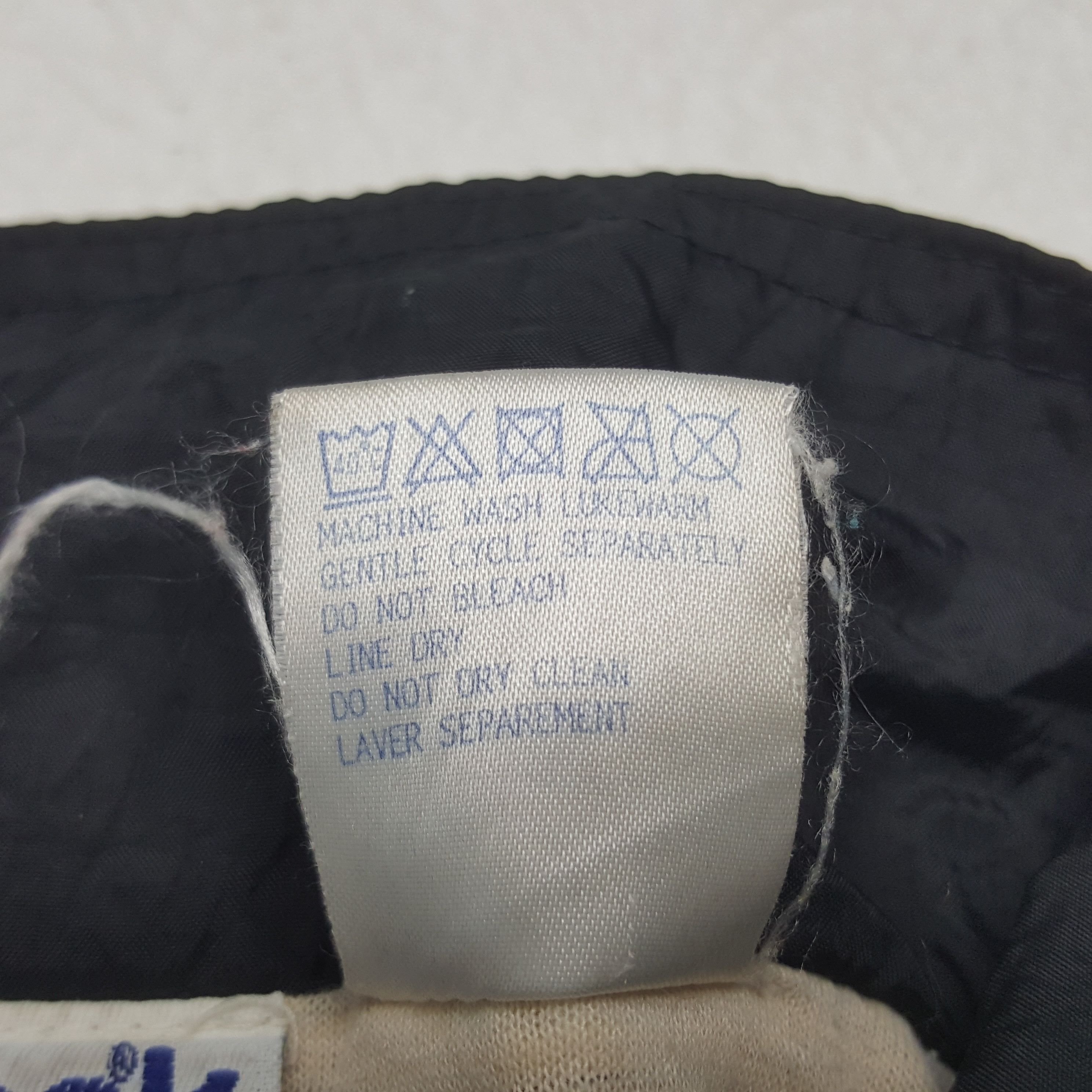 Reebok Vintage Reebok American Sports Windbreaker Jacket C290N25 Size US XL / EU 56 / 4 - 9 Thumbnail