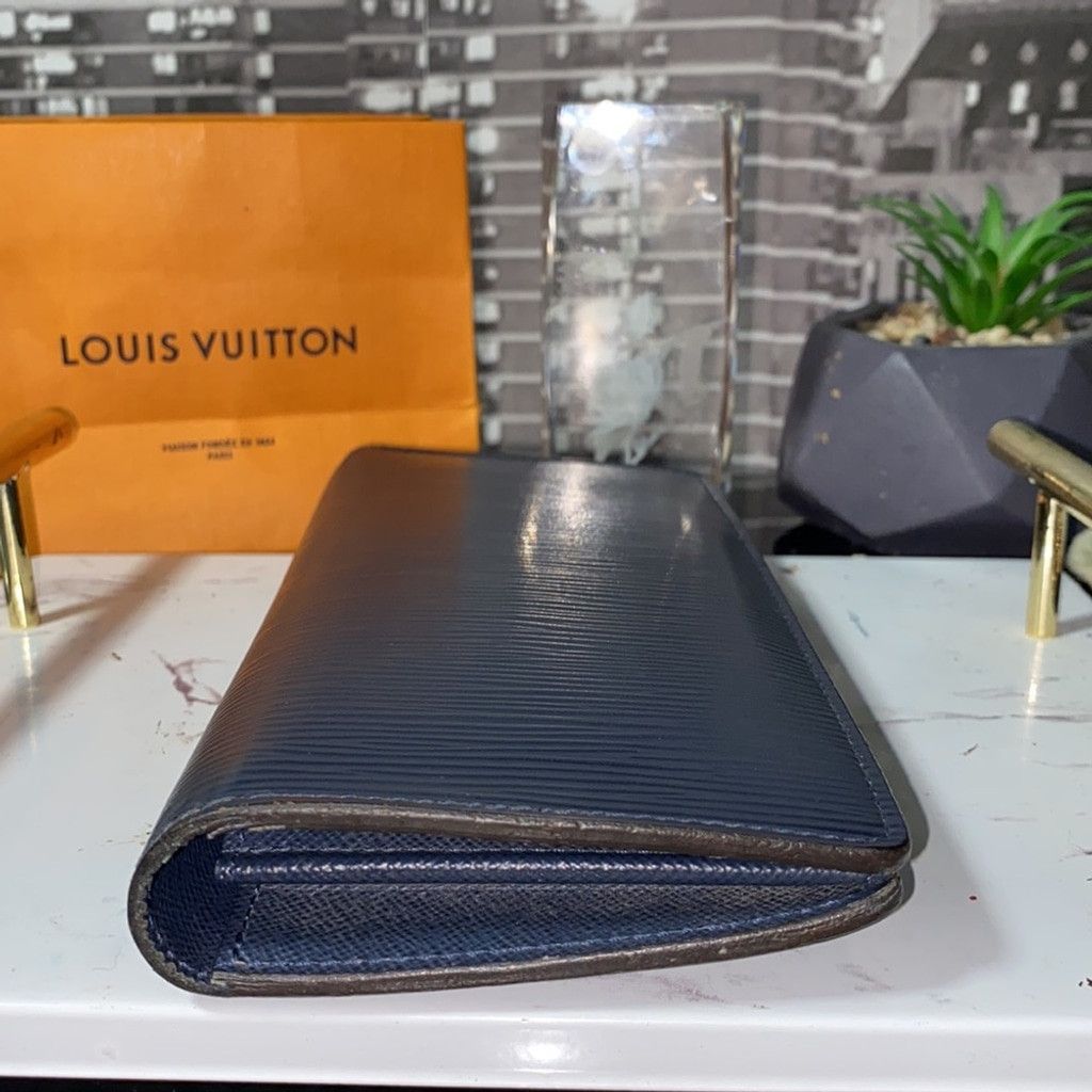 Louis Vuitton Authentic Louis Vuitton 💙Epi Brazza Wallet Size ONE SIZE - 12 Thumbnail