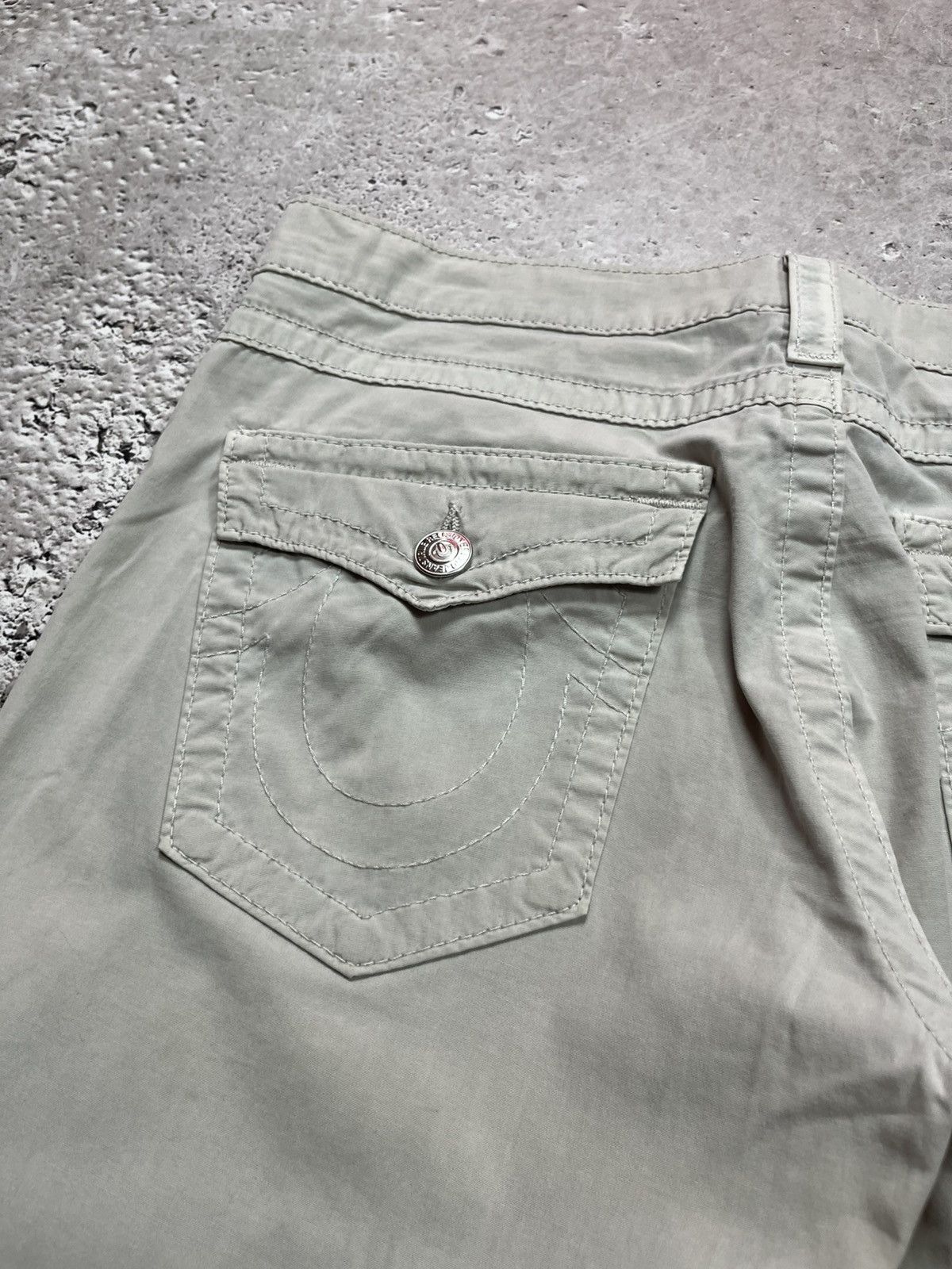 True Religion True Religion Cameron Beige Jeans Women’s Size L Made in USA Size 34" / US 12 / IT 48 - 9 Thumbnail