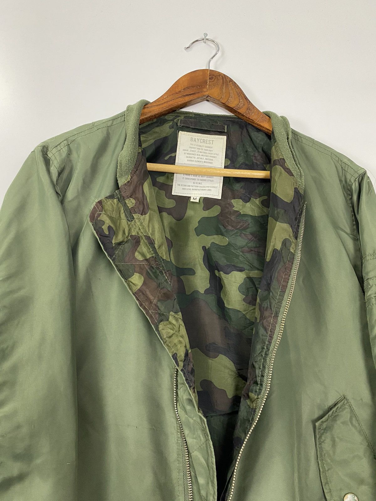 Vintage Vintage Bomber Jacket Distressed Size US M / EU 48-50 / 2 - 14 Thumbnail
