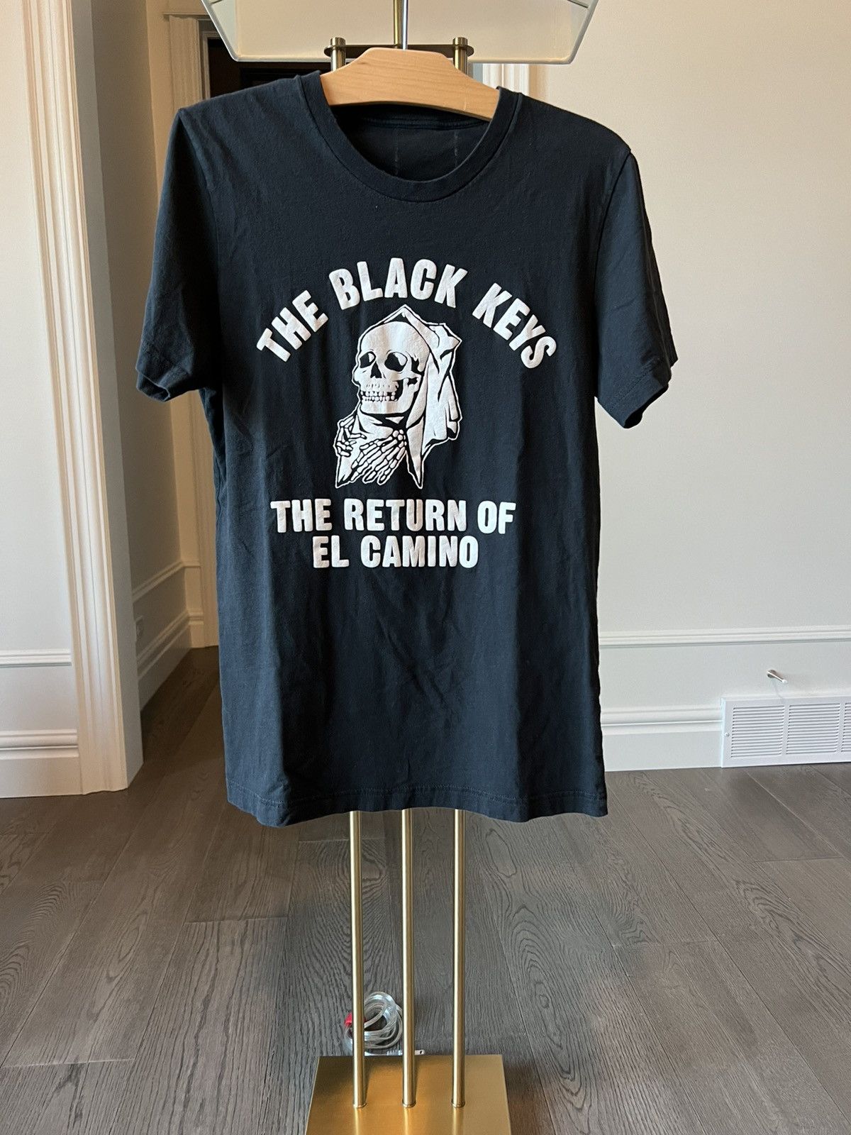 Band Tees The Black Keys ‘Return of El Camino’ Tour T-Shirt – Size M Size US M / EU 48-50 / 2 - 1 Thumbnail