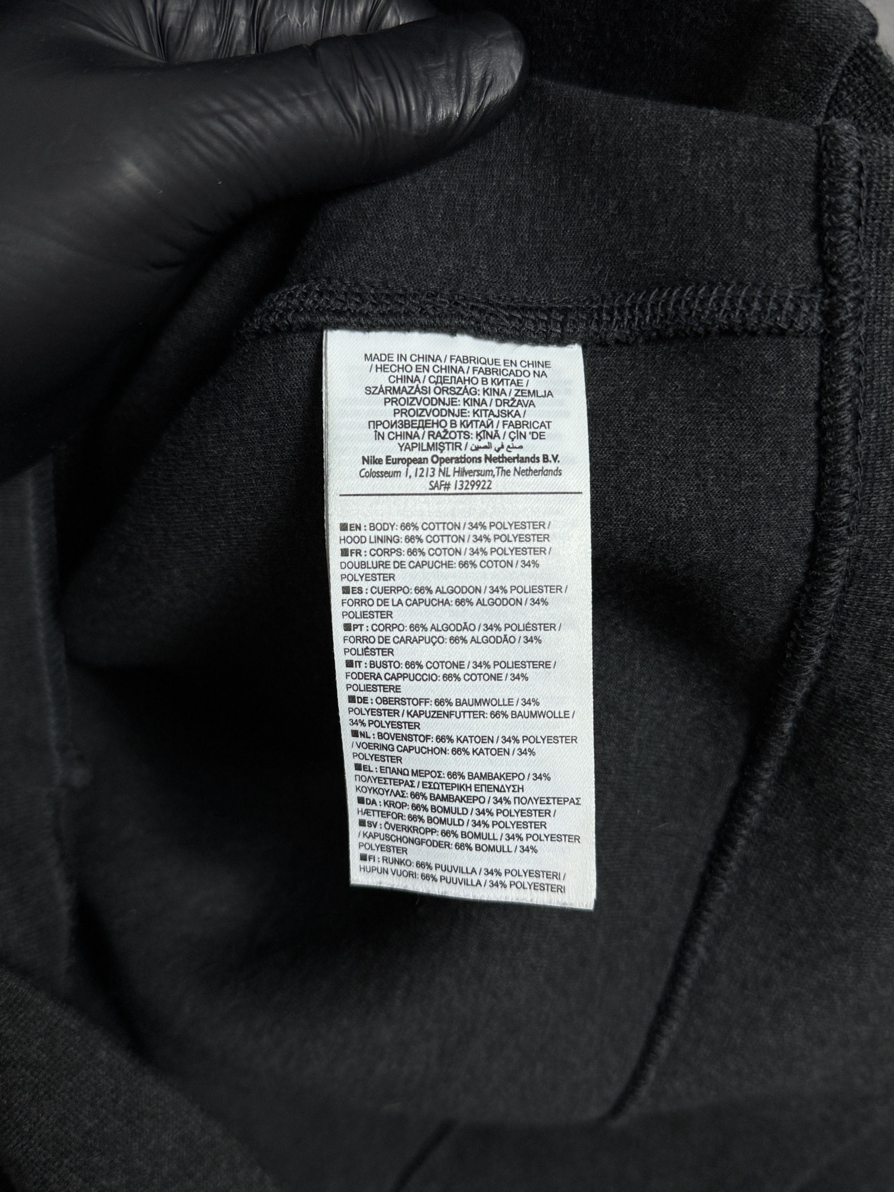Nike Nike Tech Fleece zip-up hoodie black mini logo print Size US XL / EU 56 / 4 - 6 Thumbnail