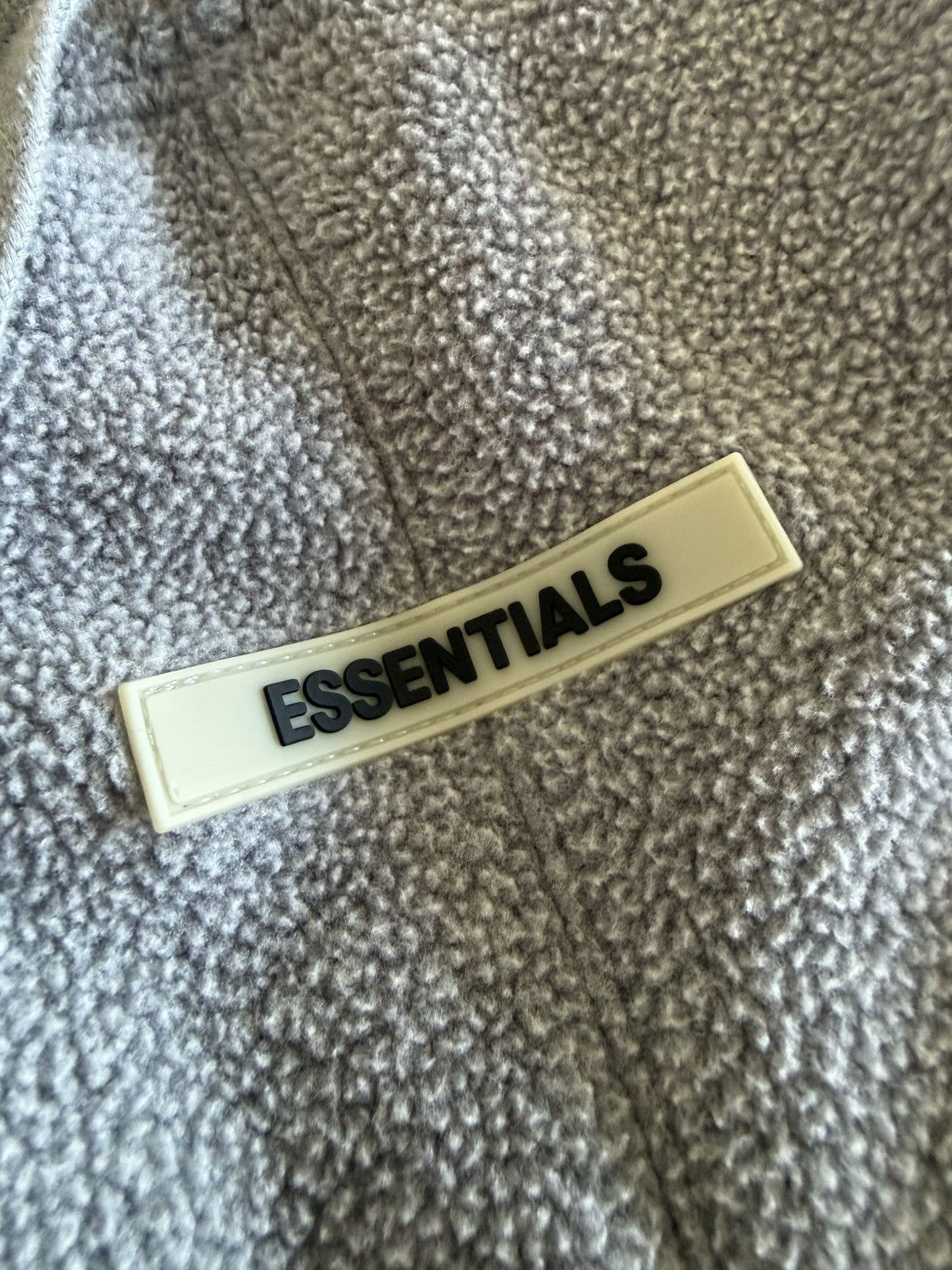 Essentials Fear of God Essentials Grey Fleece Sweatpants Size S Size US 32 / EU 48 - 3 Thumbnail