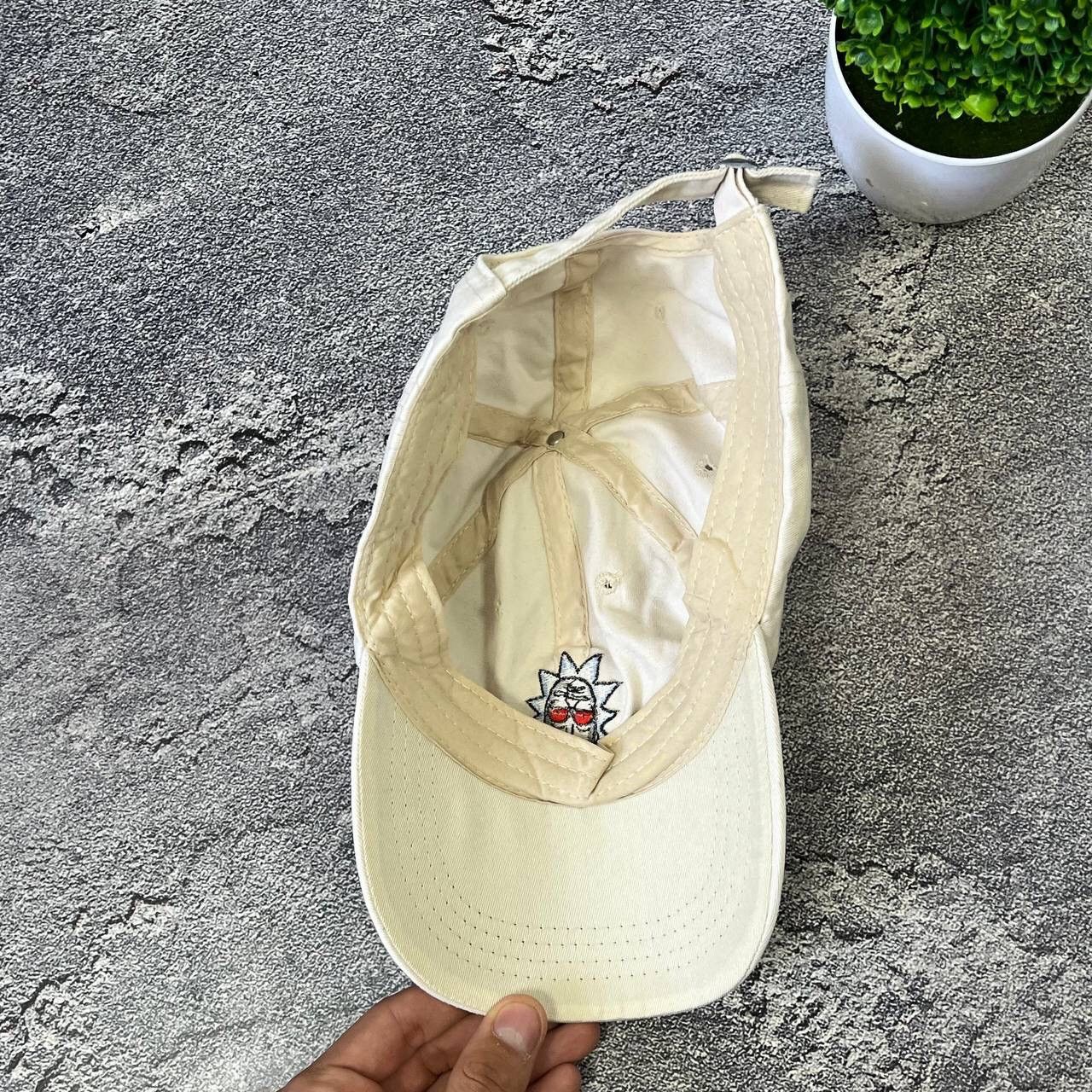 Vintage Vintage Rick And Morty Baseball Cap Embroidered Smoking Rick Size ONE SIZE - 2 Thumbnail