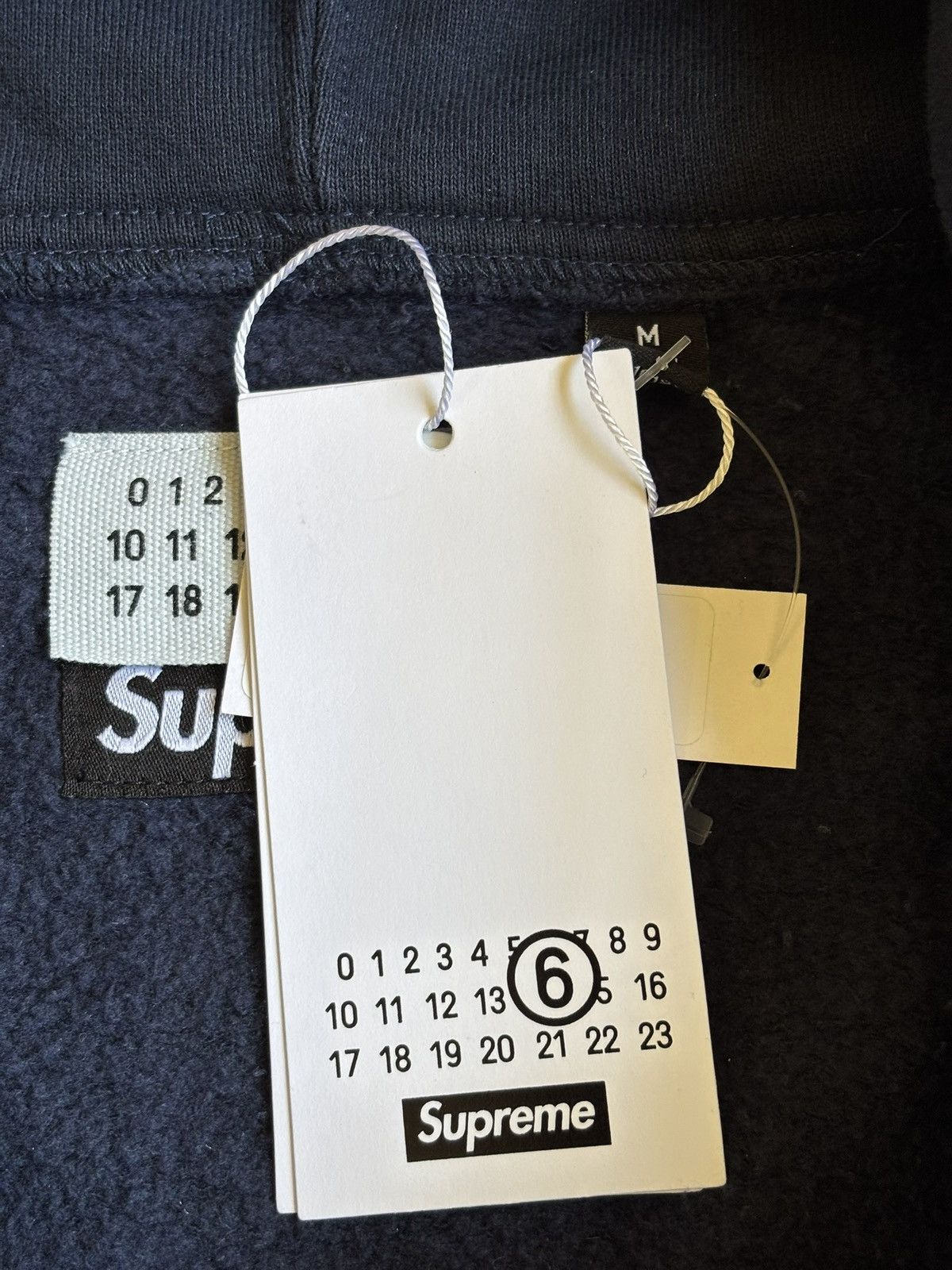 Maison Margiela × Supreme Supreme Maison Margiela Box Logo Zipup Hoodie Navy Size US M / EU 48-50 / 2 - 6 Thumbnail