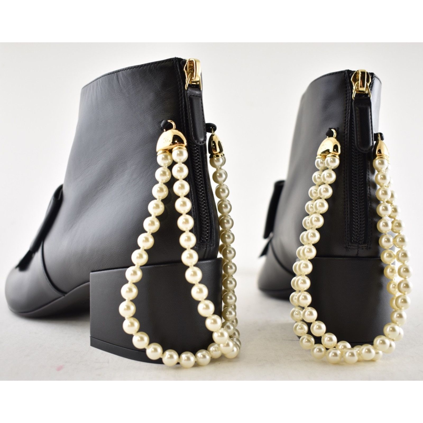Chanel Chanel Black Lambskin Pearl CC Bow Ankle Boots 38 Size US 7 / IT 37 - 21 Thumbnail