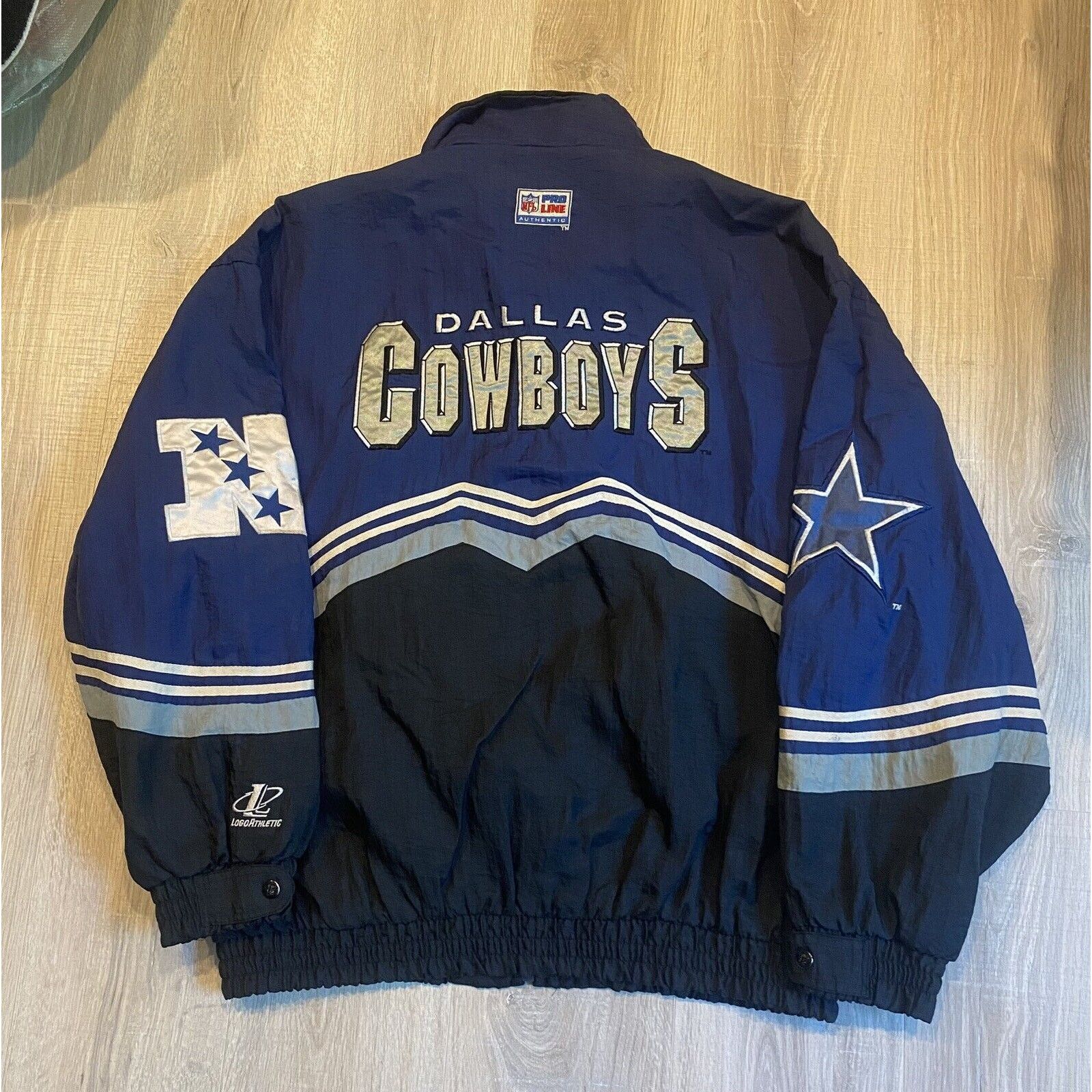 image of Vintage Dallas Cowboys Logo Athletic Puffer Jacket Nfl XL 90 in Blue, Men's