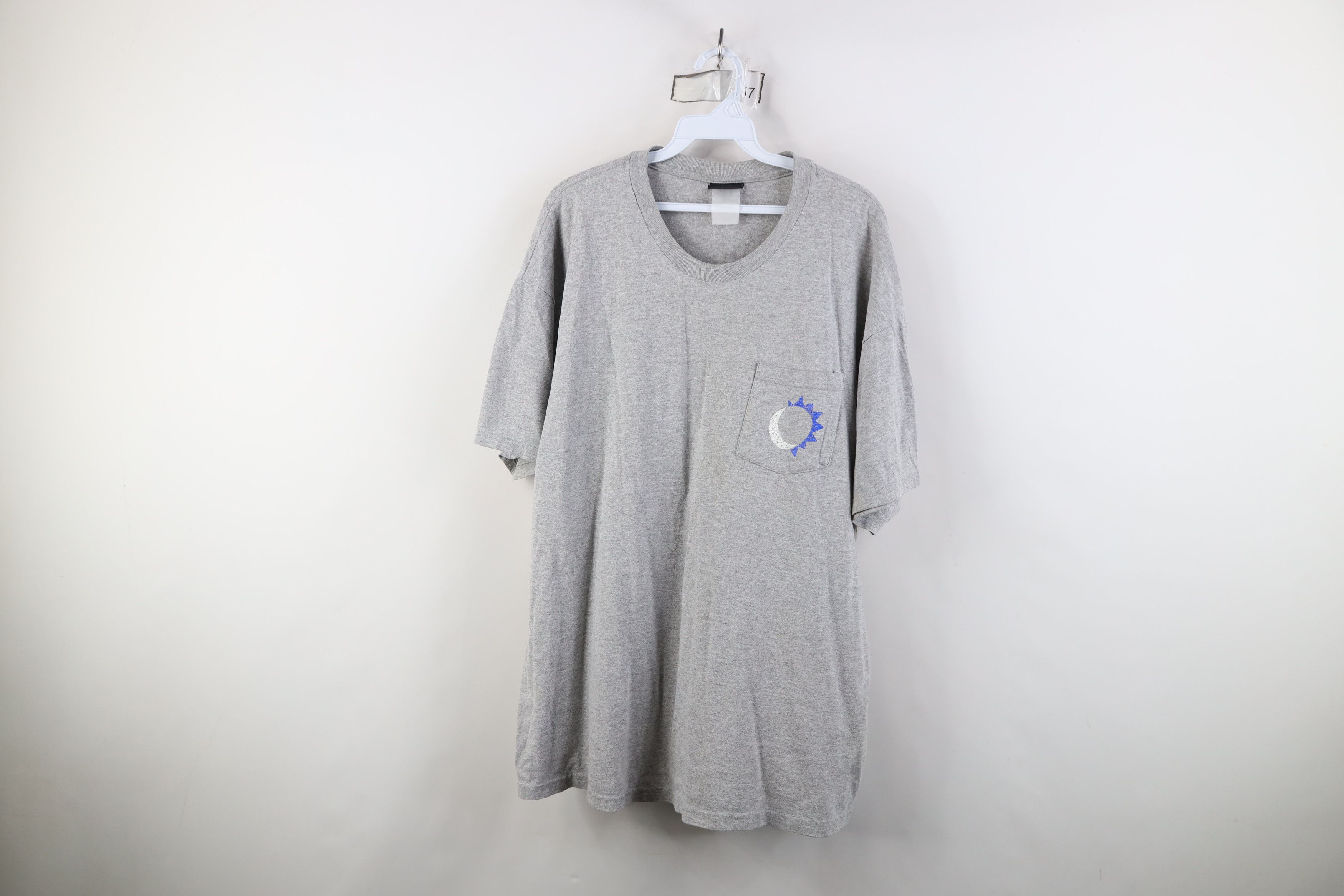 Marlboro Vintage 90s Marlboro Moon Sun Pocket T-Shirt Heather Gray Size US XL / EU 56 / 4 - 1 Thumbnail