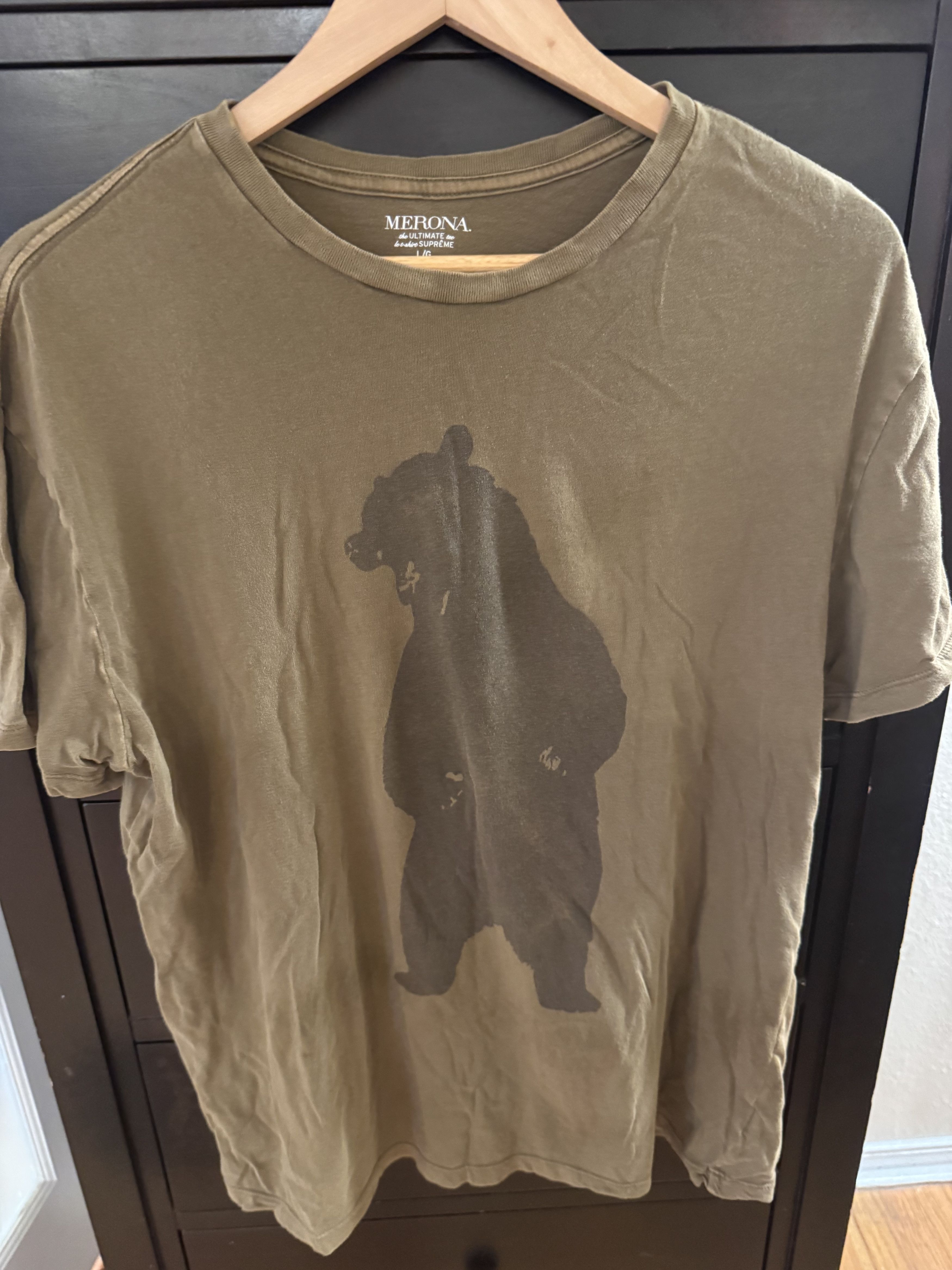 Merona Merona T-Shirt with Bear on Front. Size US L / EU 52-54 / 3 - 1 Thumbnail
