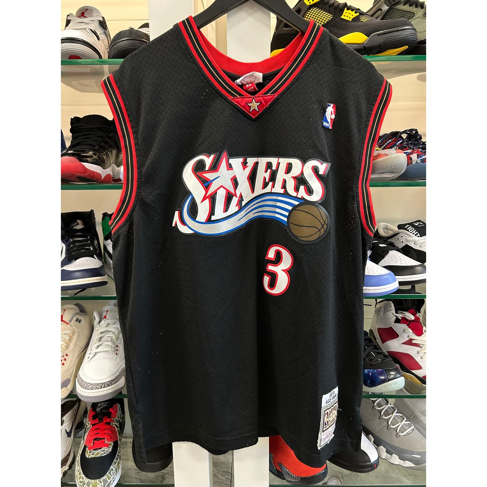 Mitchell & Ness Mitchell & Ness Iverson Philadelphia 76ers 1997/98 jersey Size US XL / EU 56 / 4 - 1 Thumbnail