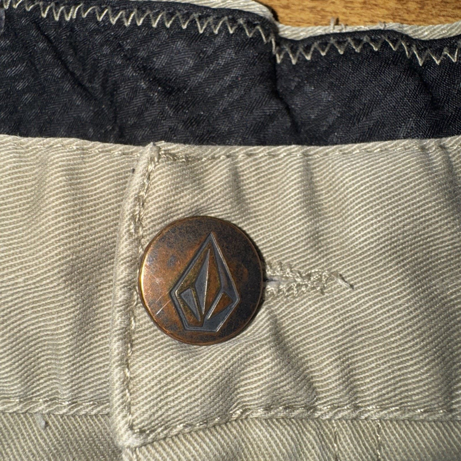Vintage × Volcom Volcom Chino Shorts Tab 28x12 Size US 28 / EU 44 - 3 Thumbnail