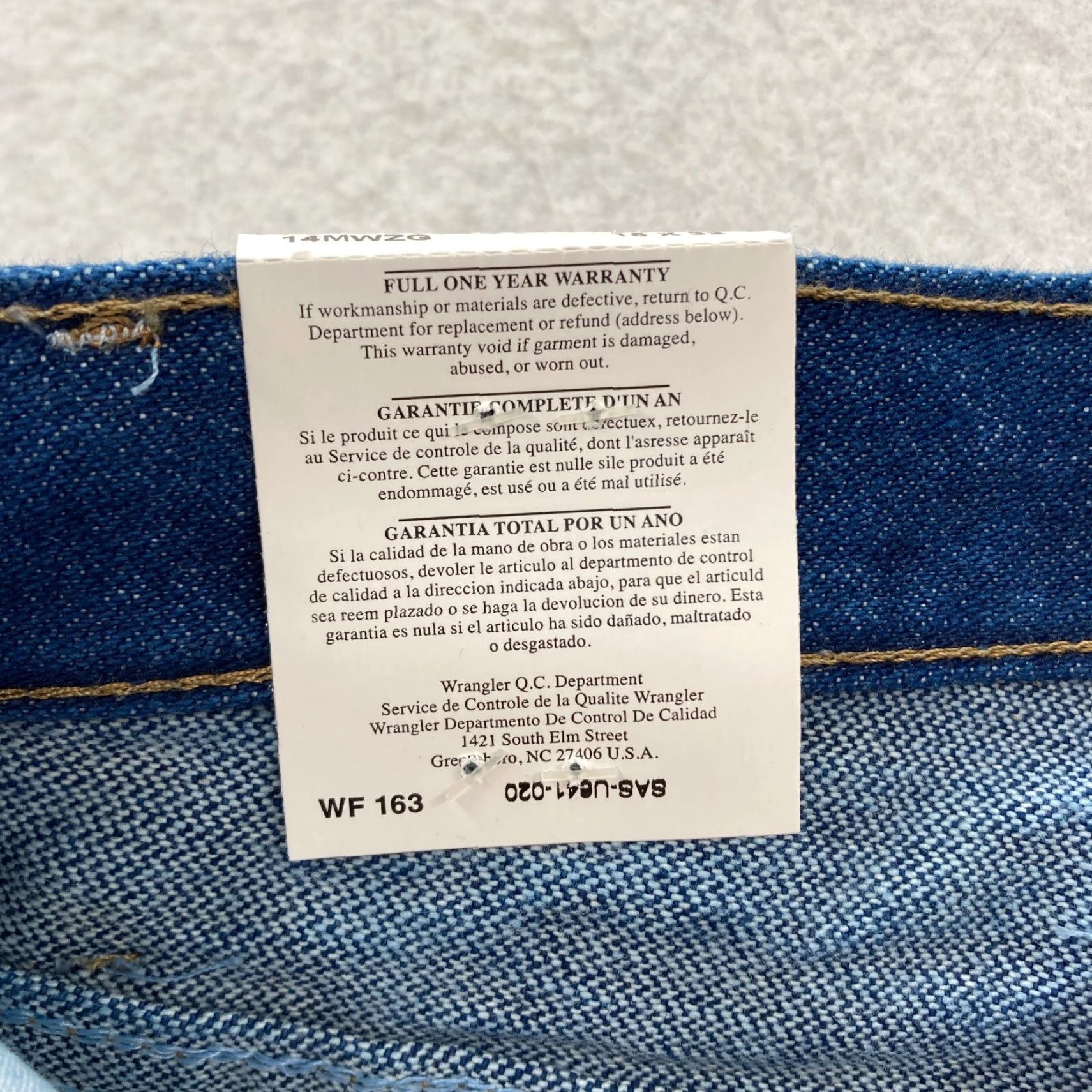 Wrangler Wrangler Cowboy Cut Jeans Women's 15x32 Slim Fit Dark Wash Blue Denim 14MWZ NWT Jeans Women Slim Dark Wash Blue Wrangler Cowboy Cut 14MWZ NWT Size 36" / US 14 / IT 50 - 5 Thumbnail