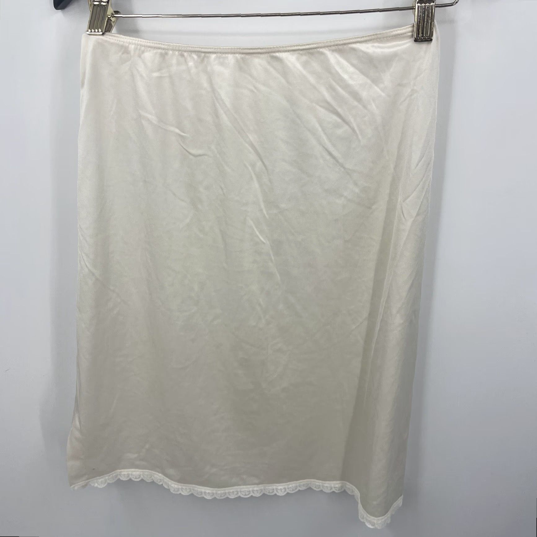 Sears VTG Sears Slip Women Small Cream Ivory Nylon Lace Hem Elastic Waist 1980s Casual Womens Girls? Size ONE SIZE - 5 Thumbnail