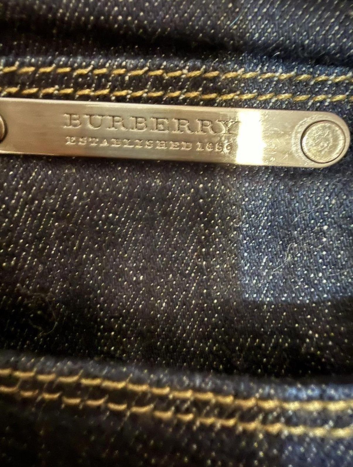 Burberry Burberry Capri Jeans Size 26" / US 2 / IT 38 - 2 Thumbnail