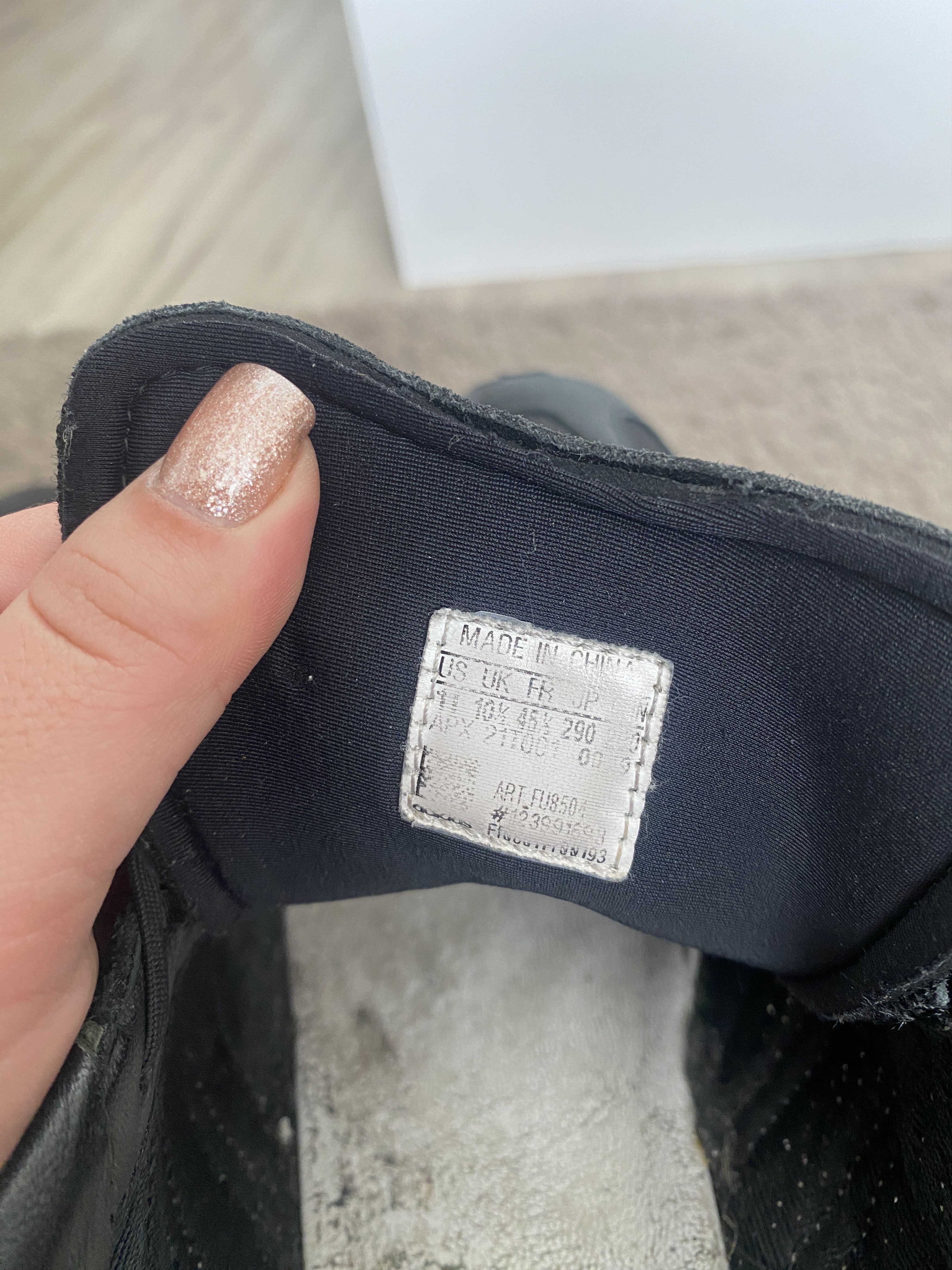 Adidas × Y-3 × Yohji Yamamoto Adidas Y-3 Yohji Yamamoto Rhisu Run Triple Black sneakers Size US 11 / EU 44 - 10 Thumbnail