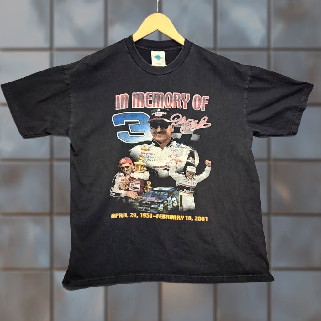 Vintage Dale Earnhardt Sr #3 Memorial T Shirt 2001 NASCAR In Memory Racing Black Tee Men XL Regular Mens Men Black Tee Size US XL / EU 56 / 4 - 1 Thumbnail