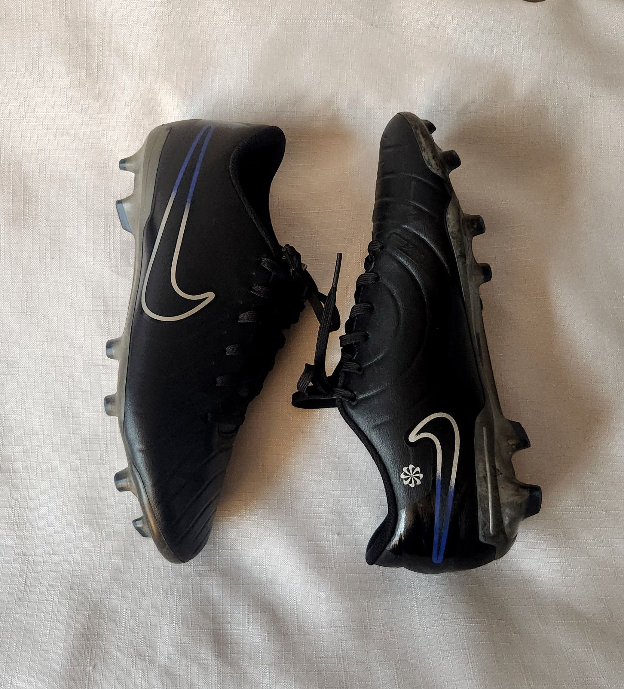 Nike Nike Tiempo Legend 10 Academy FG/MG Soccer DV4337-040 Sz 8 Size US 8 / EU 41 - 5 Thumbnail