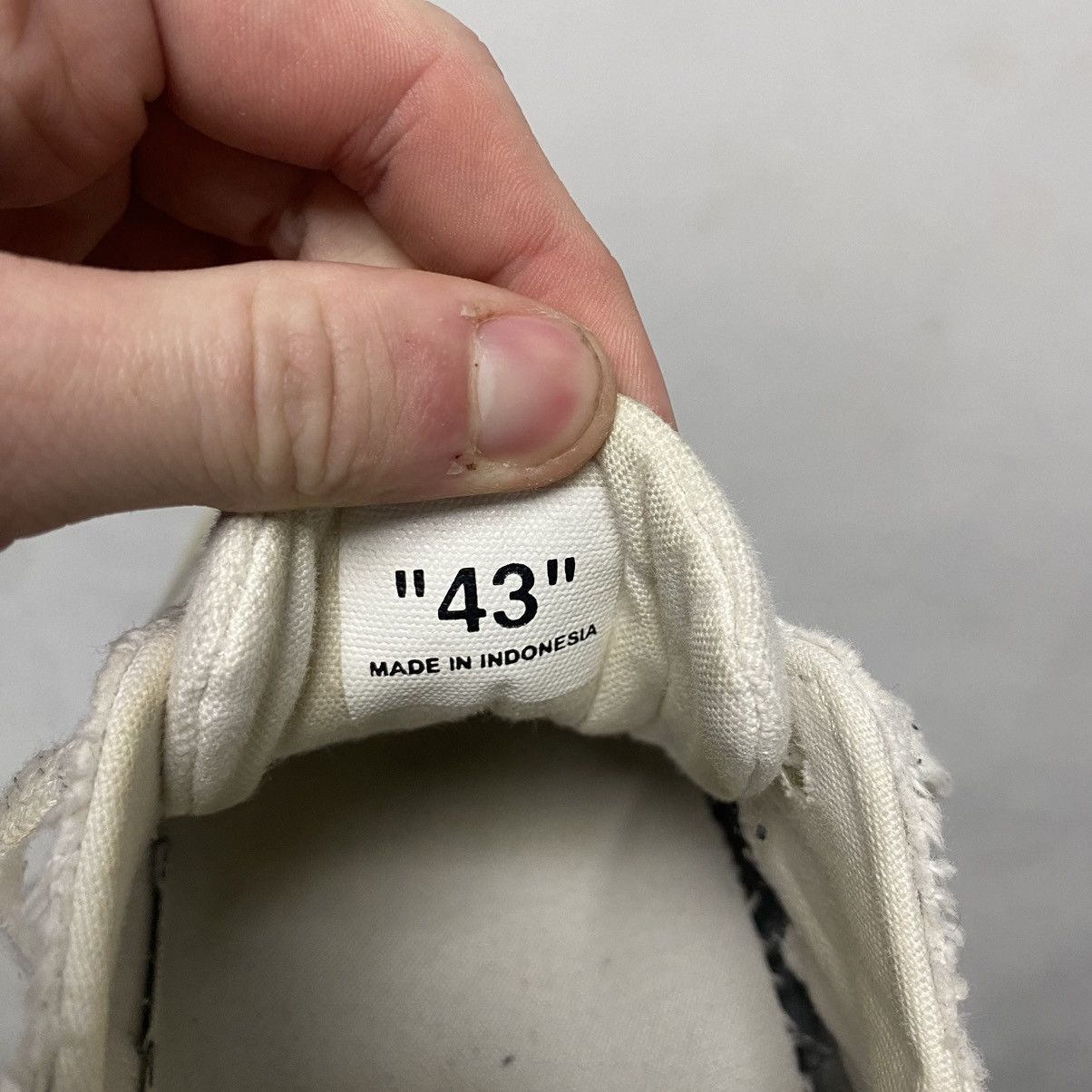 Off-White Off white shoes sneakers Size US 10 / EU 43 - 13 Thumbnail