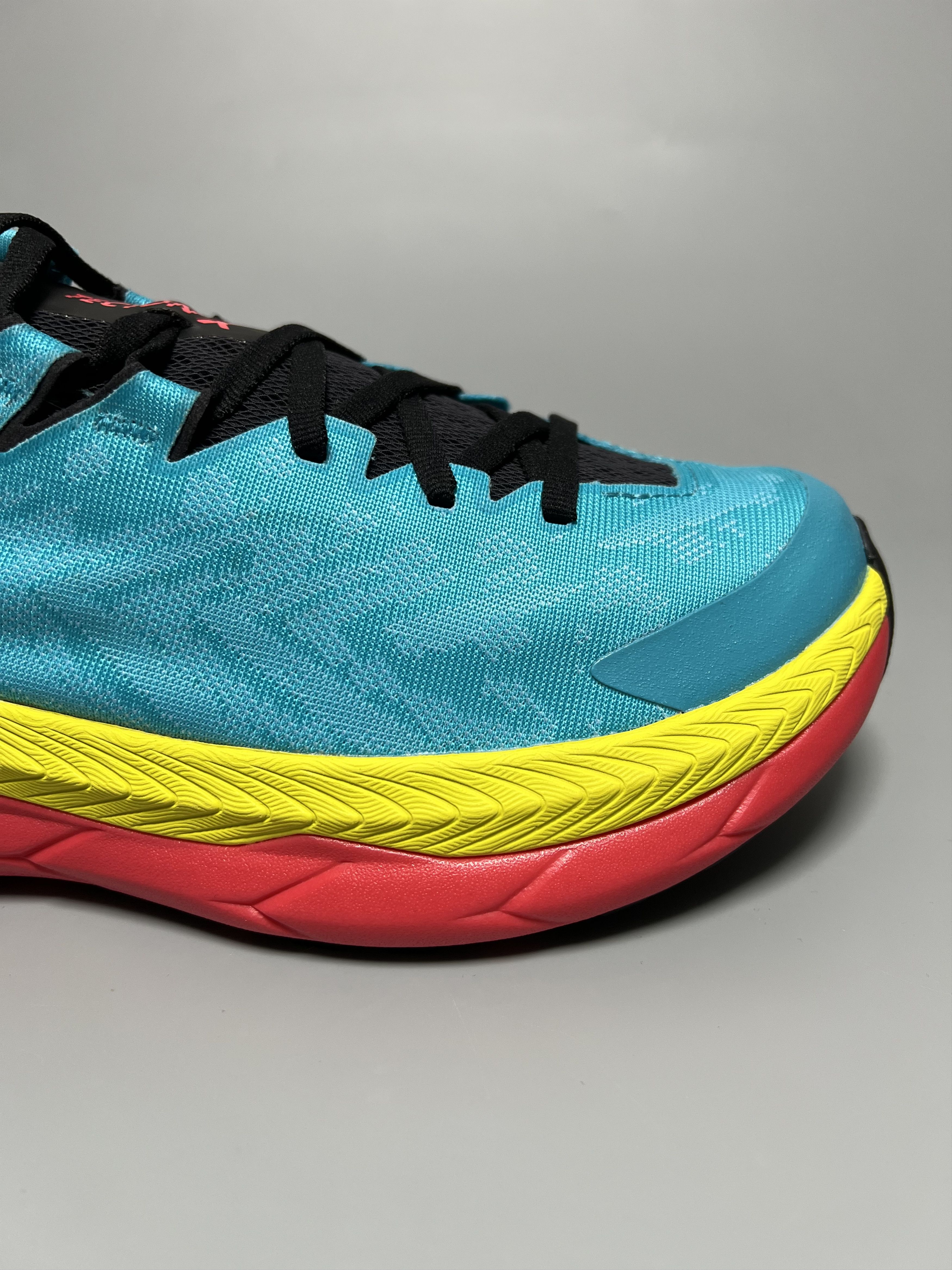Hoka US 9D Hoka One One Tecton X Trail Running Shoes Vibram Size US 9 / EU 42 - 13 Thumbnail