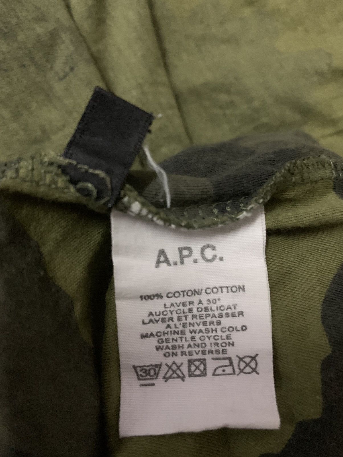A.P.C. × Kanye West 💥Avant Garde A.P.C Kanye West Camo Shirt Size US L / EU 52-54 / 3 - 7 Thumbnail