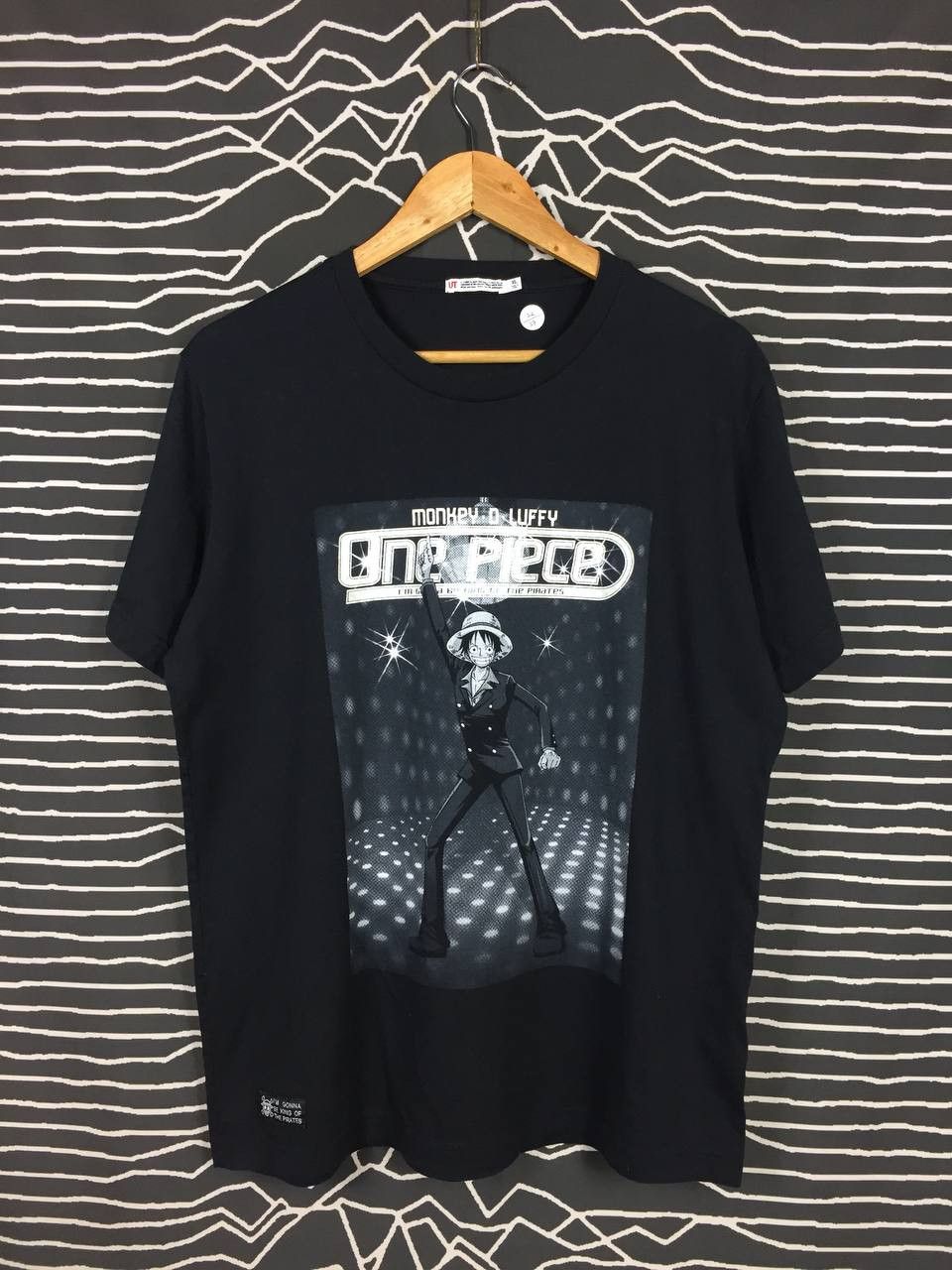 Anime × Japanese Brand × Uniqlo One Piece Luffy I'm Gonna Be King Of Pirates Uniqlo Tee Size US XL / EU 56 / 4 - 2 Thumbnail