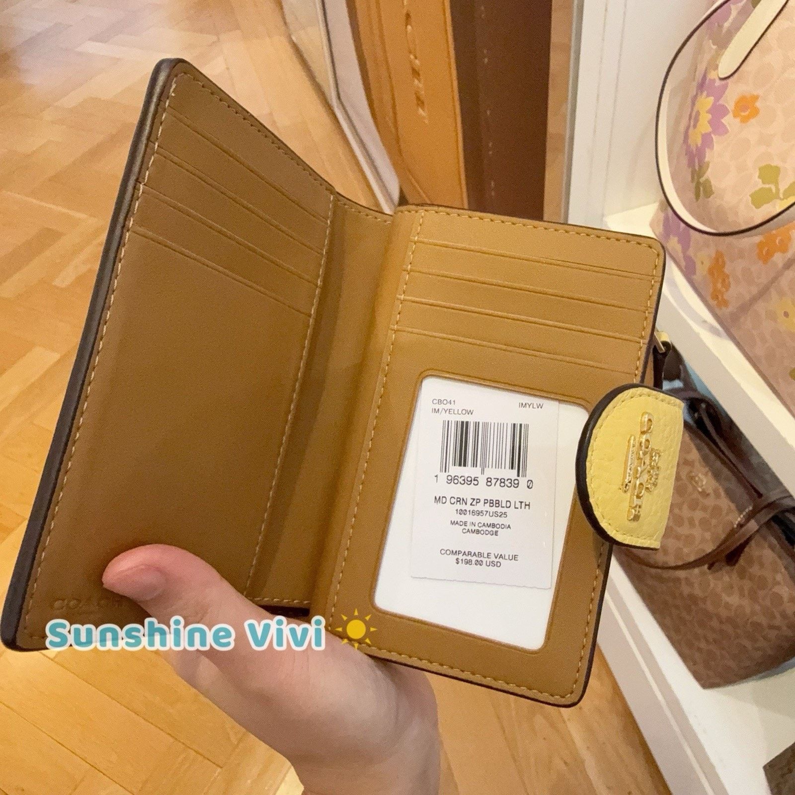 Coach NWT Coach Medium Corner Zip Wallet leather CBO41 Yellow Size ONE SIZE - 3 Thumbnail