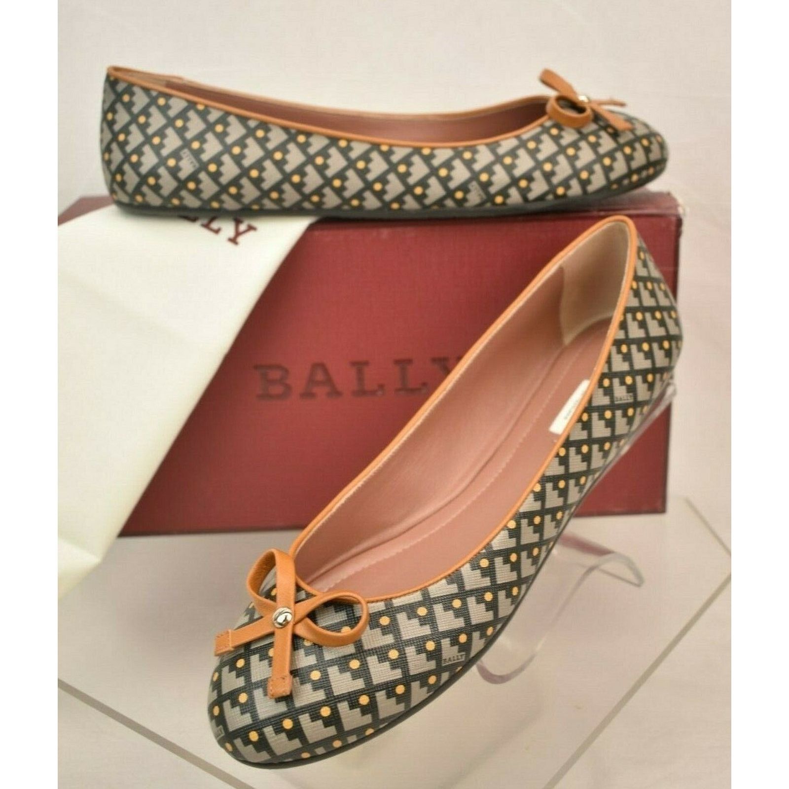 Bally BALLY DULCINA BEIGE COATED CANVAS LOGO LEATHER BOW FLATS 10 Size US 10 / IT 40 - 1 Thumbnail