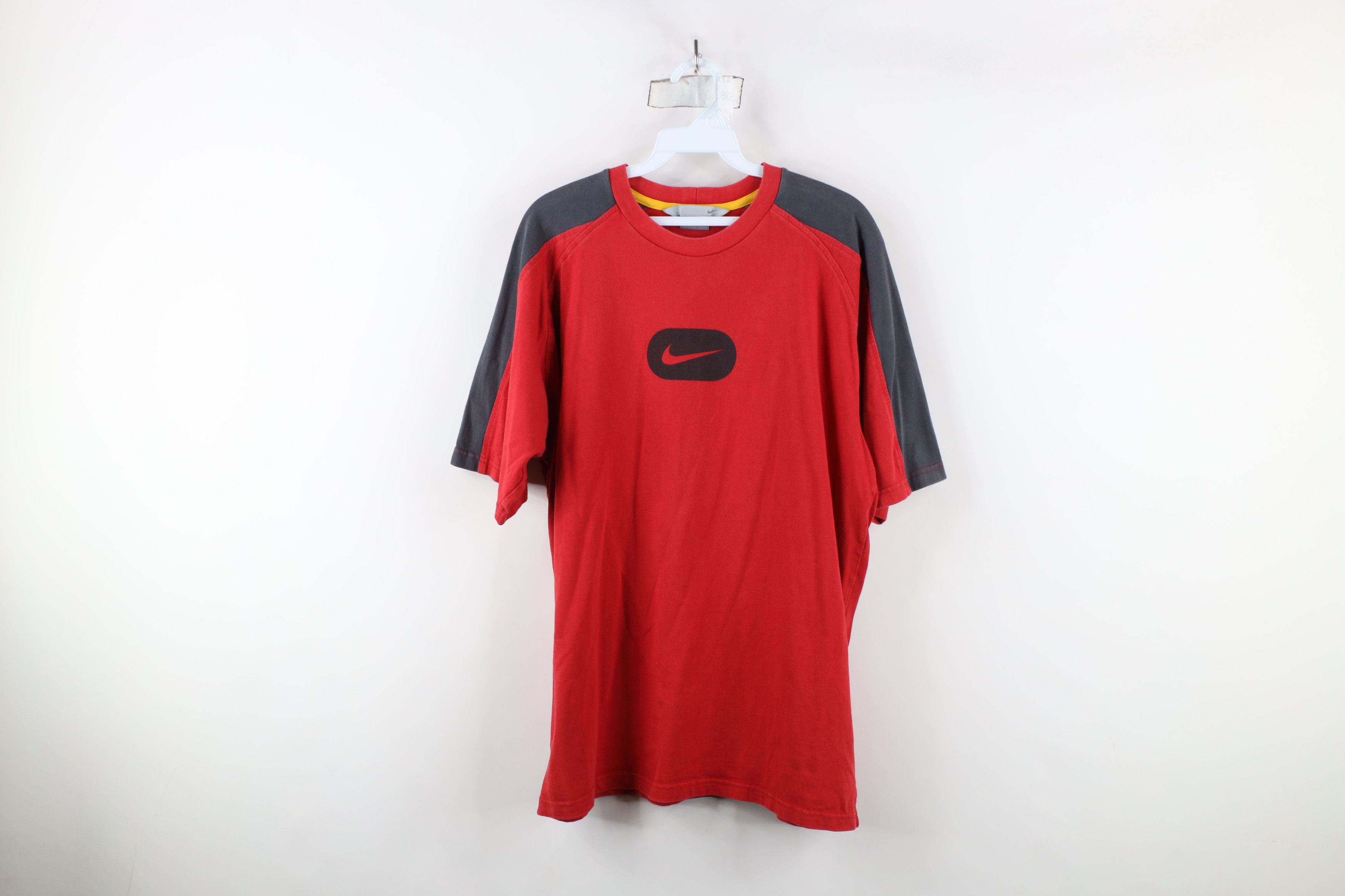 Nike × Vintage Vintage 90s Y2K Nike Travis Scott Center Swoosh T-Shirt Red Size US L / EU 52-54 / 3 - 1 Thumbnail