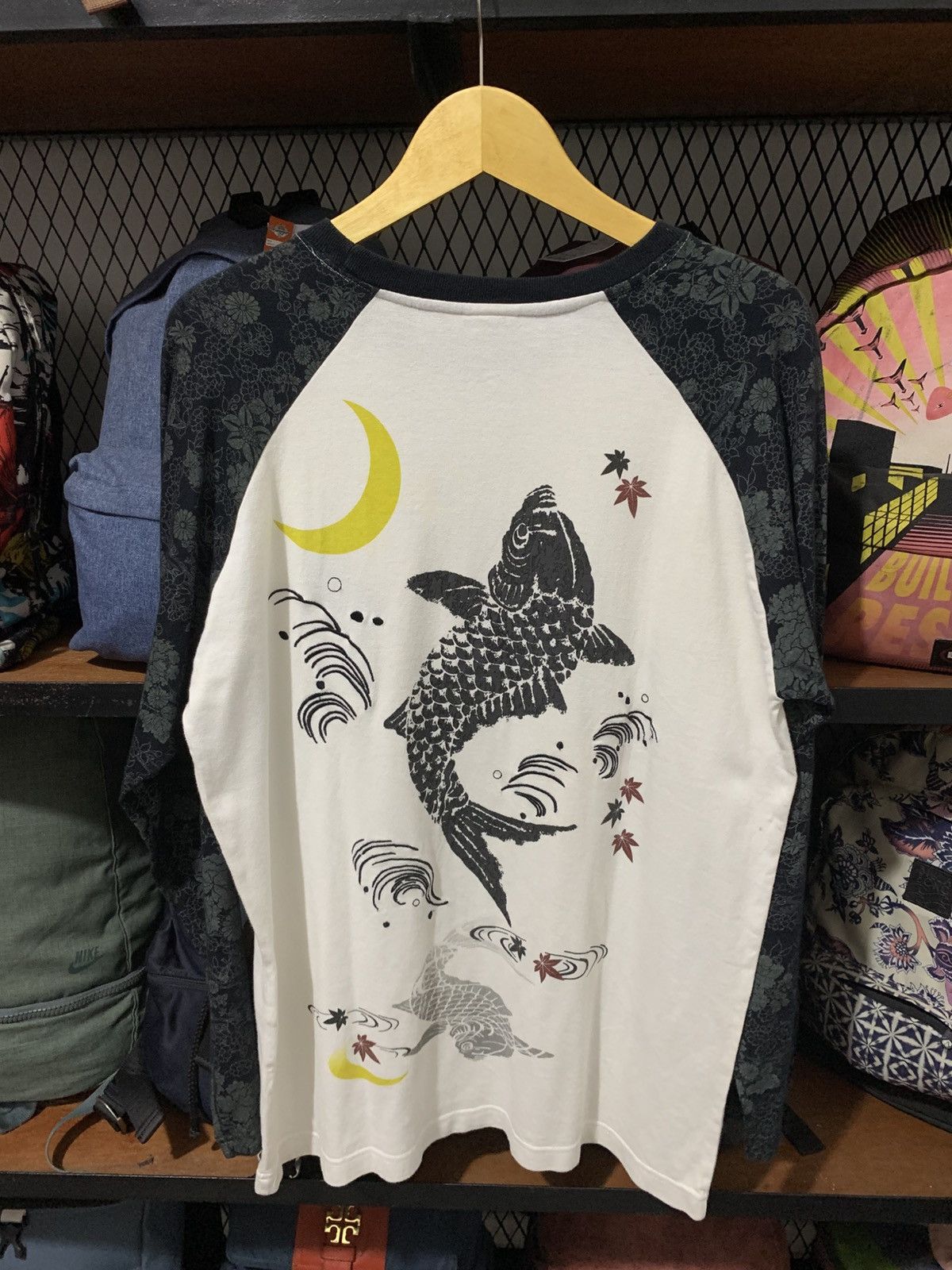 Japanese Brand tshirt sukajan Size US L / EU 52-54 / 3 - 7 Thumbnail