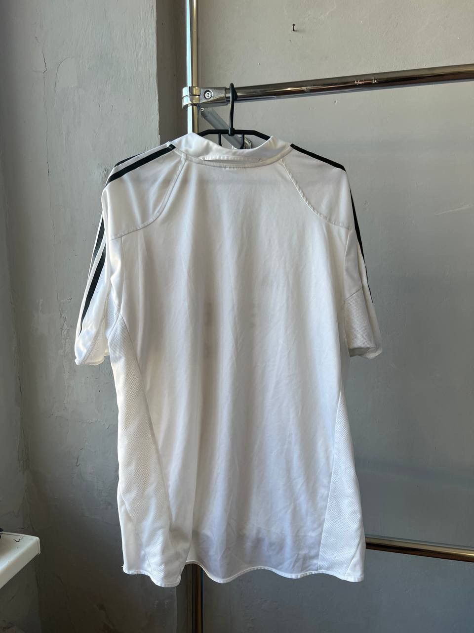 Vintage 2004/05 REAL MADRID HOME RARE SOCCER JERSEY SHIRT ADIDAS Size US XL / EU 56 / 4 - 19 Thumbnail