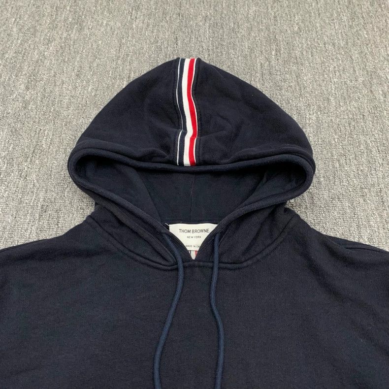 Thom Browne Thom Browne A striped sweater in dark blue Size US XXL / EU 58 / 5 - 9 Thumbnail
