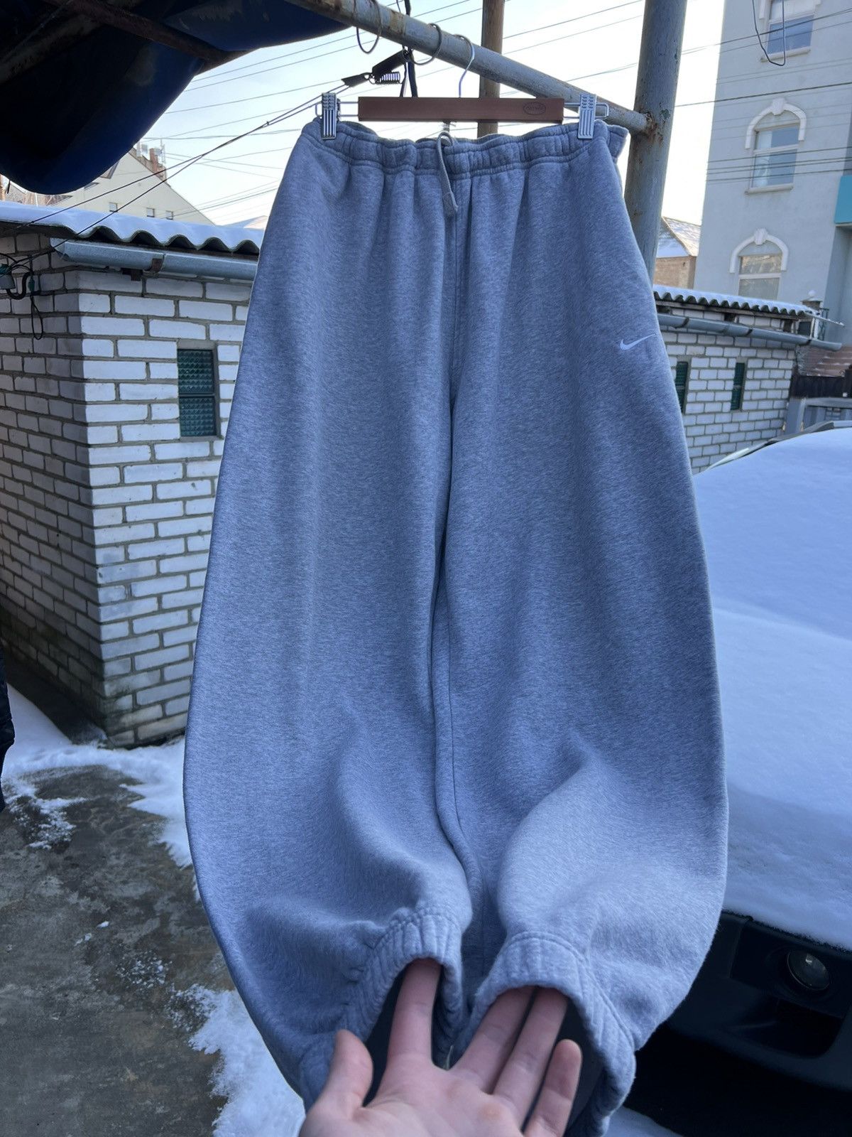 Other Crazy Vintage Y2K/2000s Baggy Light Grey Nike Sweatpants Size US 36 / EU 52 - 1 Thumbnail
