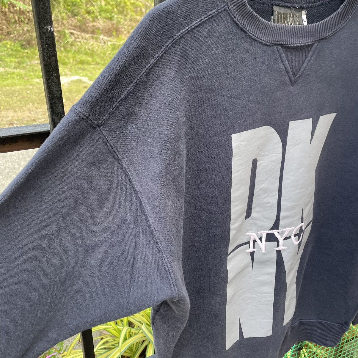 DKNY 🔥VIntage 90s DKNY NYC Big Logo Crewneck Jumper Sweatshirts Size US M / EU 48-50 / 2 - 7 Thumbnail