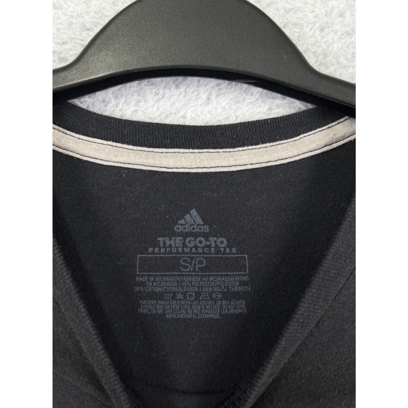 Adidas Adidas Shirt Mens Small Black Graphic Print Crew Neck Short Sleeve Sports Tee Size US S / EU 44-46 / 1 - 4 Thumbnail