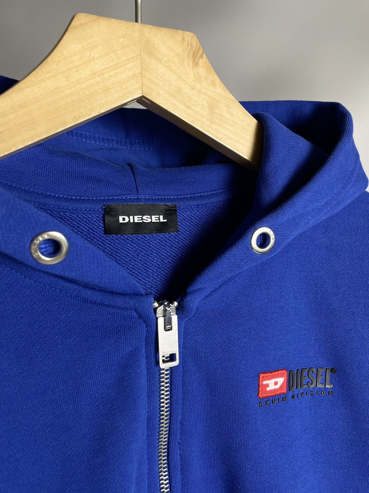Diesel × Vintage Diesel 🌎 Denim Division big back D logo Blue Zip Hoodie Size US S / EU 44-46 / 1 - 5 Thumbnail