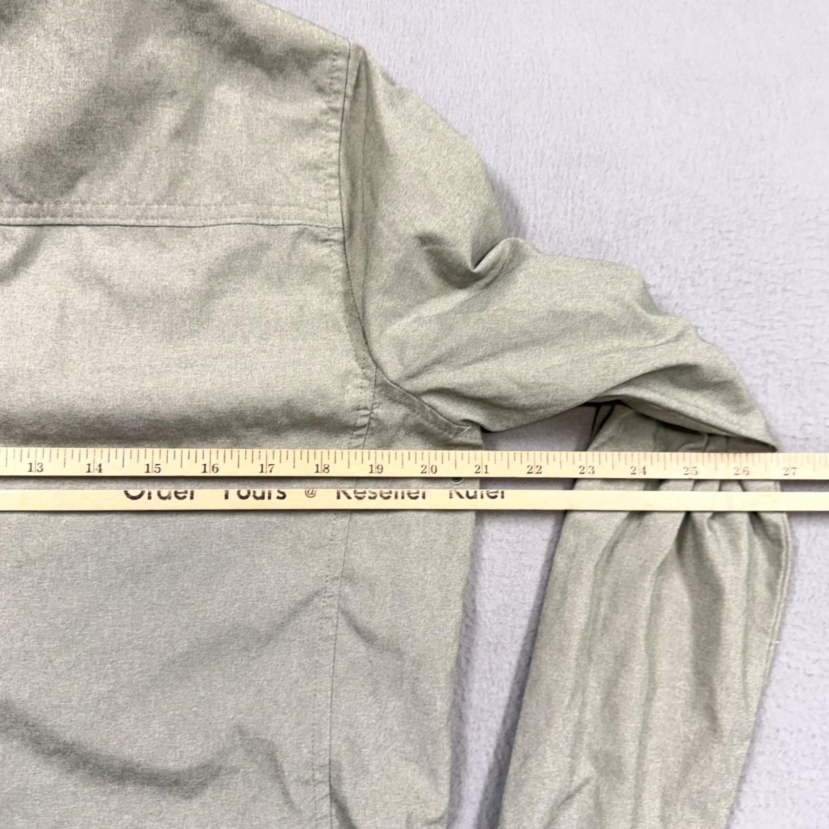 Vintage L.L. Bean Shirt Womens Small Gray Solid Long Sleeve Button Up Hiking performance Size S / US 4 / IT 40 - 6 Thumbnail