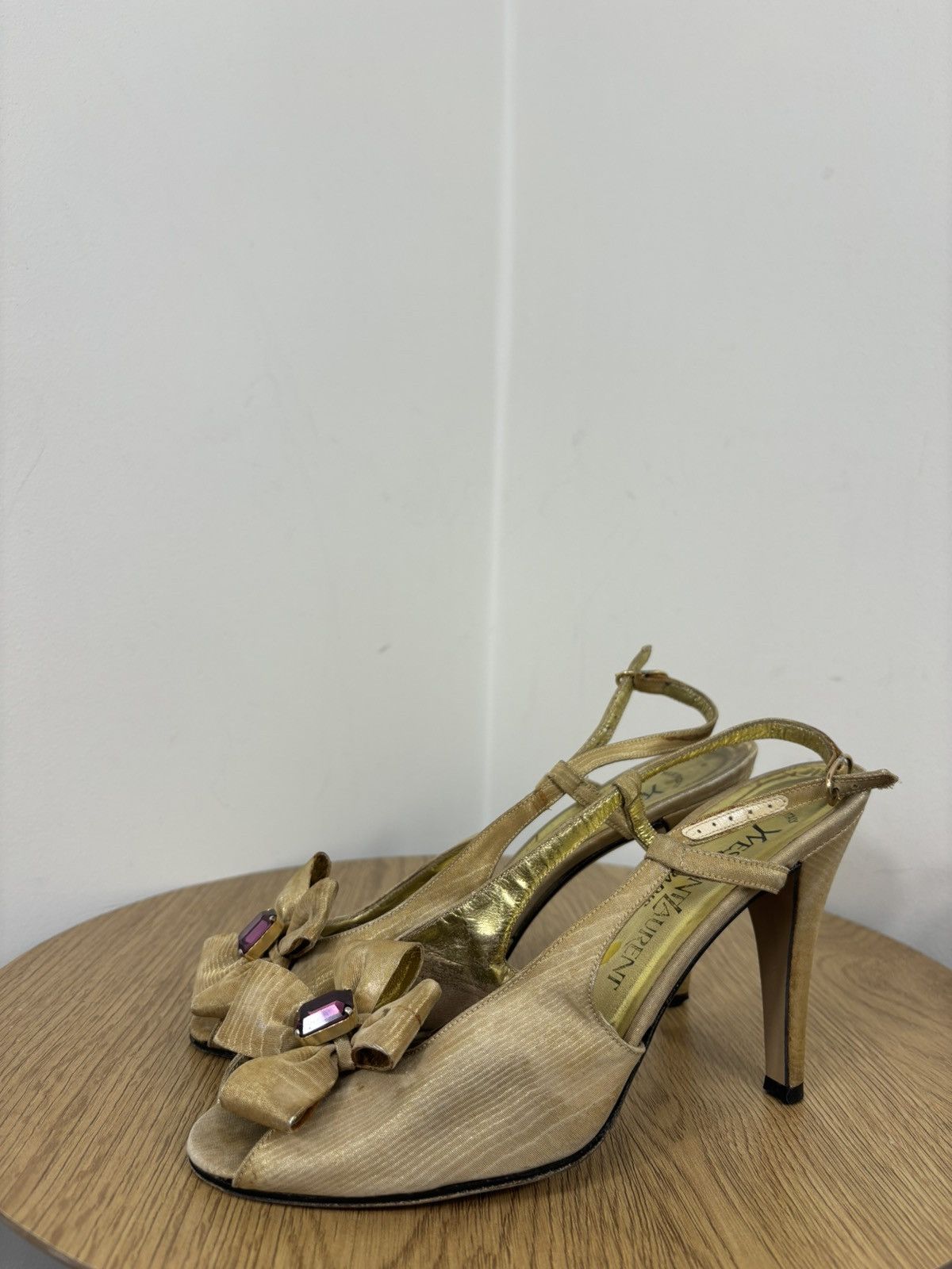 Vintage Yves Saint Laurent Vintage Gold Silk Satin Slingback Heels Size US 7.5 / IT 37.5 - 12 Thumbnail