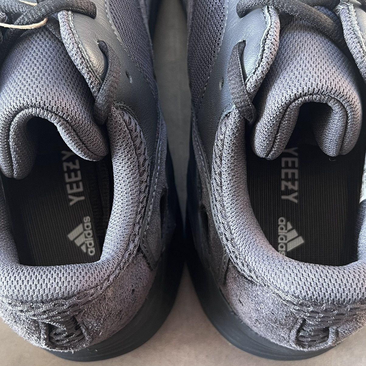 Adidas ⭐️DEADSTOCK 700v1 UTILITY BLK Size US 10.5 / EU 43-44 - 13 Thumbnail
