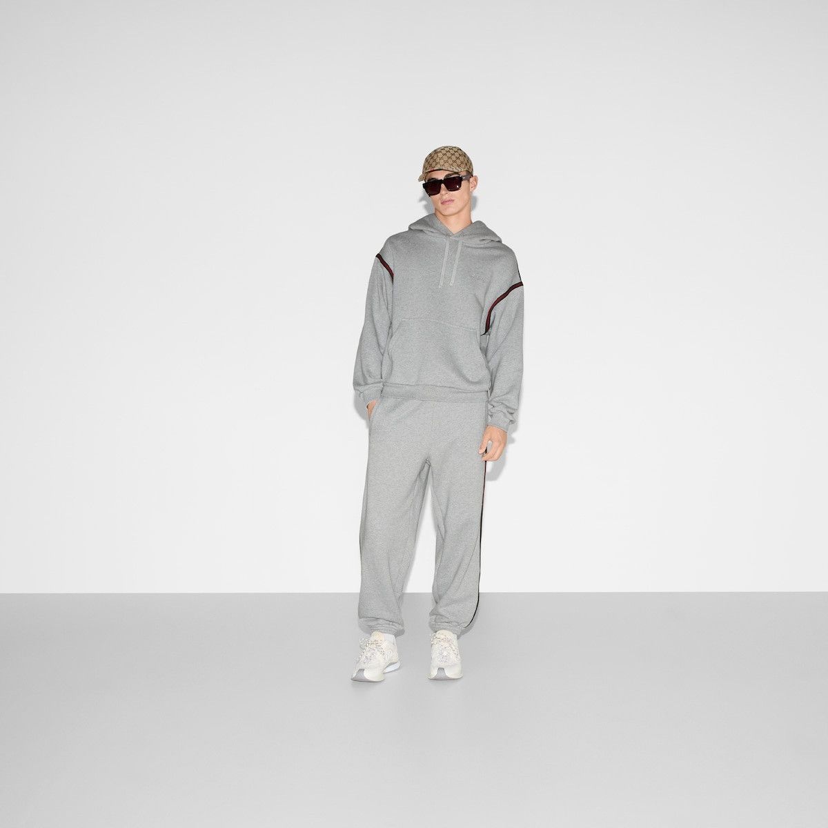 Gucci o1s1wg110925 Cotton Jersey Jogging Pant With Web in Gray Size US 36 / EU 52 - 2 Thumbnail