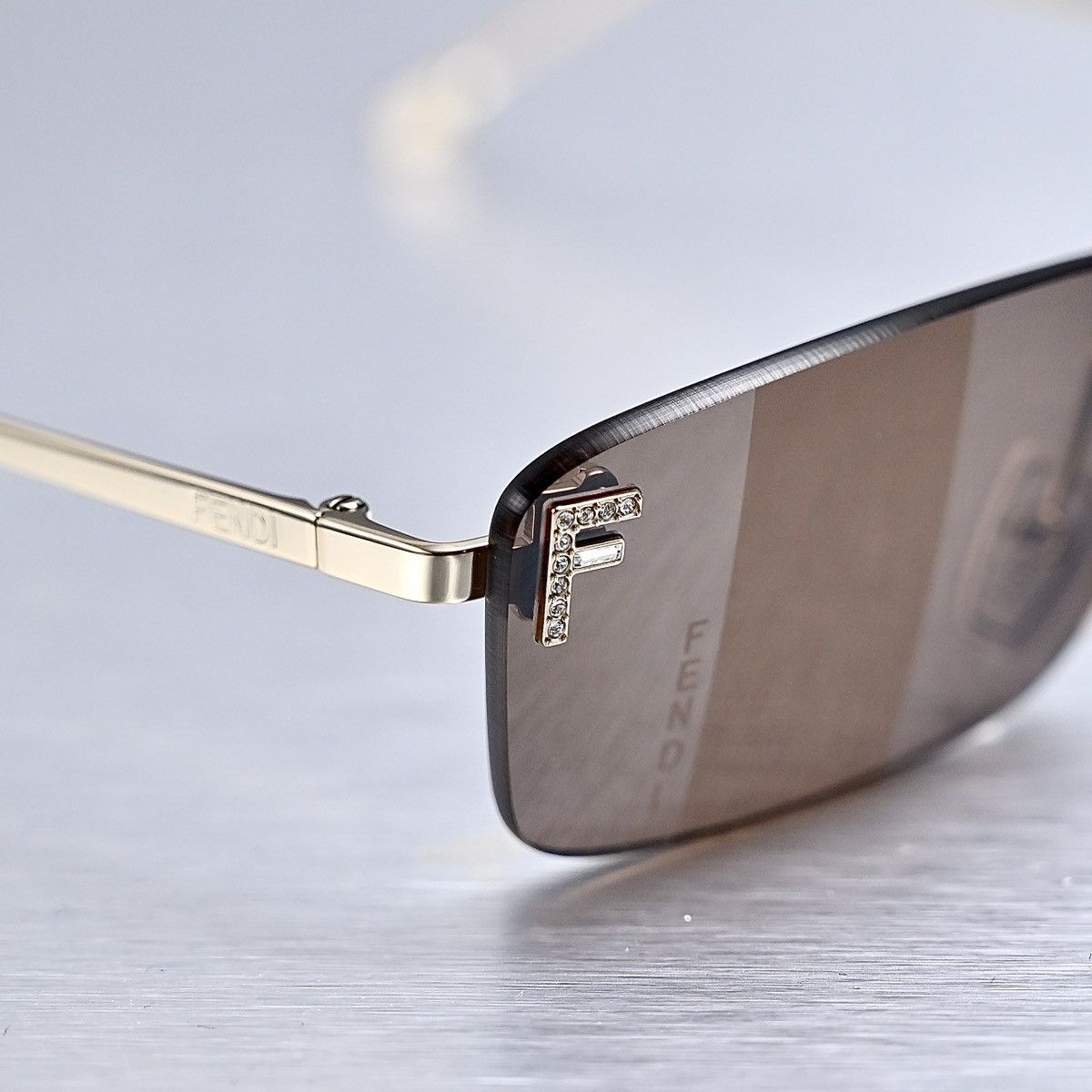 Fendi FENDI FE4172US SUNGLASSES Size ONE SIZE - 4 Thumbnail