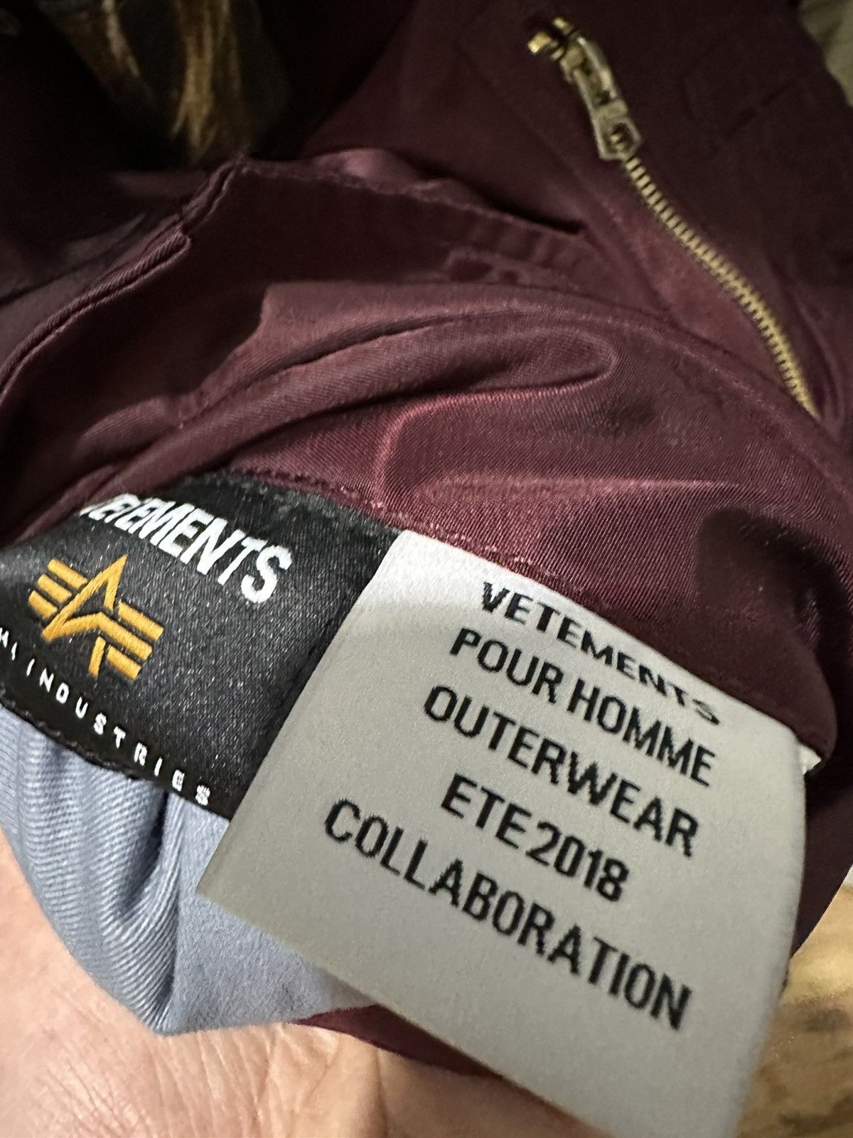 Vetements VETEMENTS Emoji Cropped Bomber Reversible Size US S / EU 44-46 / 1 - 13 Thumbnail
