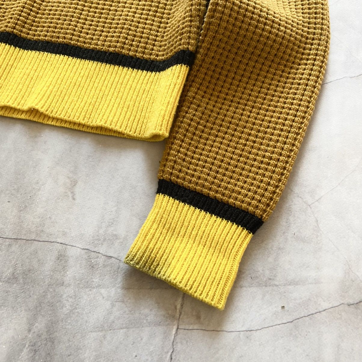 Japanese Brand × Marni × Uniqlo Marni X Uniqlo Knit Cropped Sweater Yellow/Brown Y2K Size L / US 10 / IT 46 - 7 Thumbnail