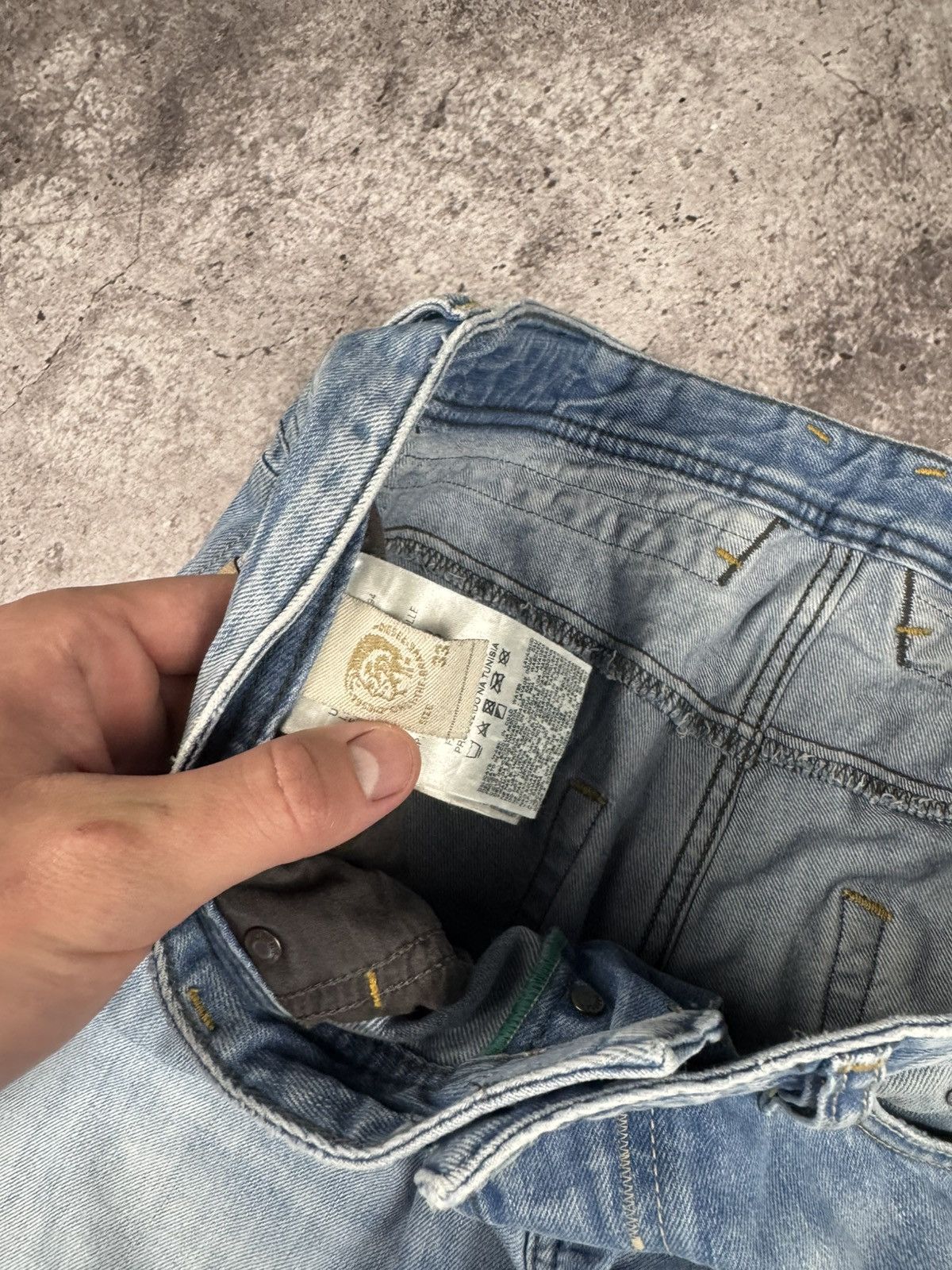 Diesel RARE Diesel Belther VINTAGE Denim Y2K Distressed Jeans Pants Size US 33 - 12 Thumbnail