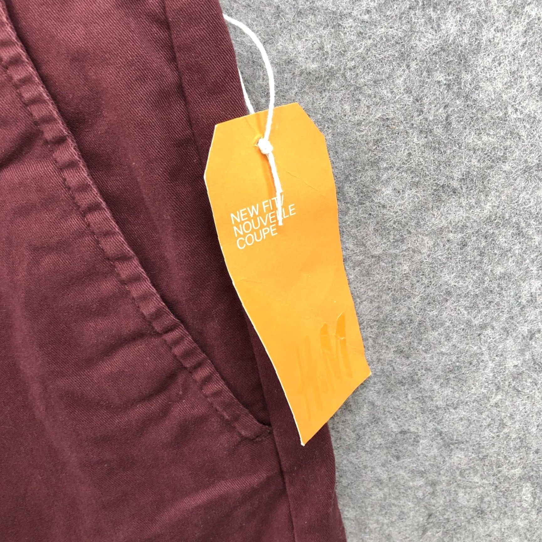 H&M VINTAGE H&M Slim Fit Chino Pants Men 38x34 Burgundy Red Stretch Flat Front Canvas Casual Workwear Size US 38 / EU 54 - 2 Thumbnail