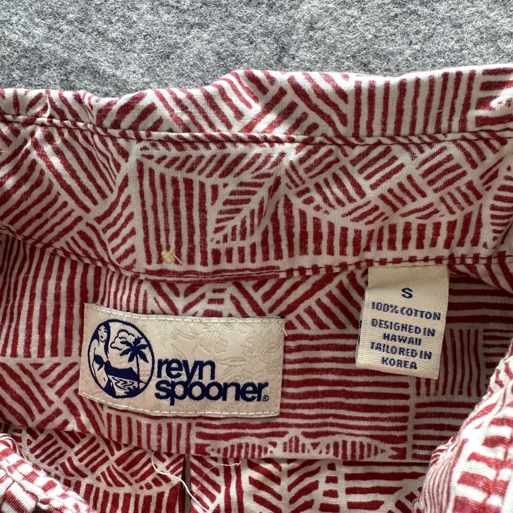 Reyn Spooner VINTAGE Reyn Spooner Shirt Mens Small Red Geometric Hawaiian Aloha Button Size US S / EU 44-46 / 1 - 5 Thumbnail