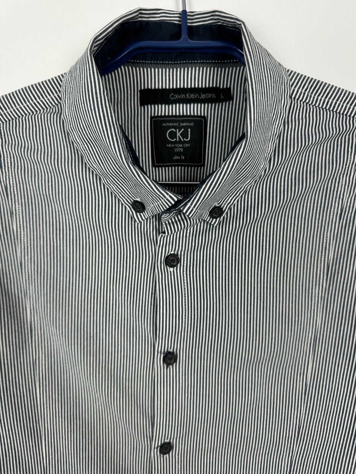 Calvin Klein Mens Calvin Klein Jeans Y2K Slim Fit Striped Button Up Shirt Size US L / EU 52-54 / 3 - 5 Thumbnail